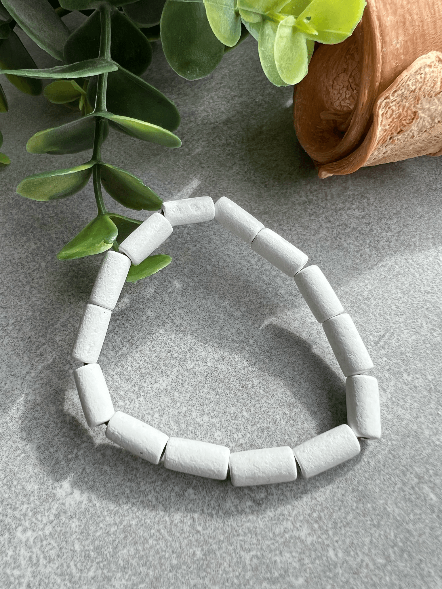 Bracelet NATURE perles blanches bois - Créations Uniques