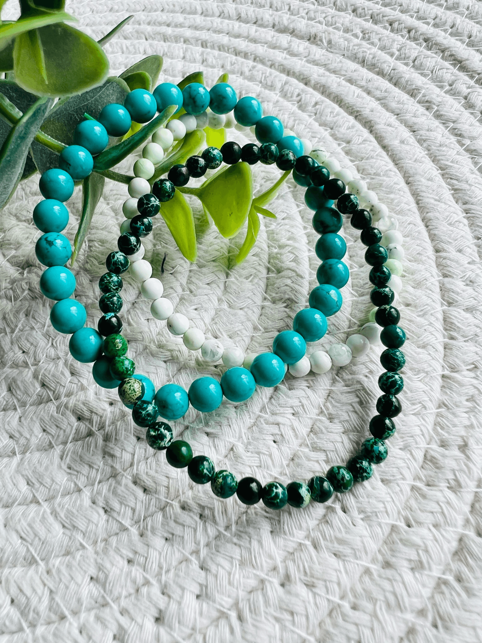 Bracelets BORNÉO - Trio de Perles minérales jaspe impérial, turquoise jaune et turquoise de chine - Créations Uniques