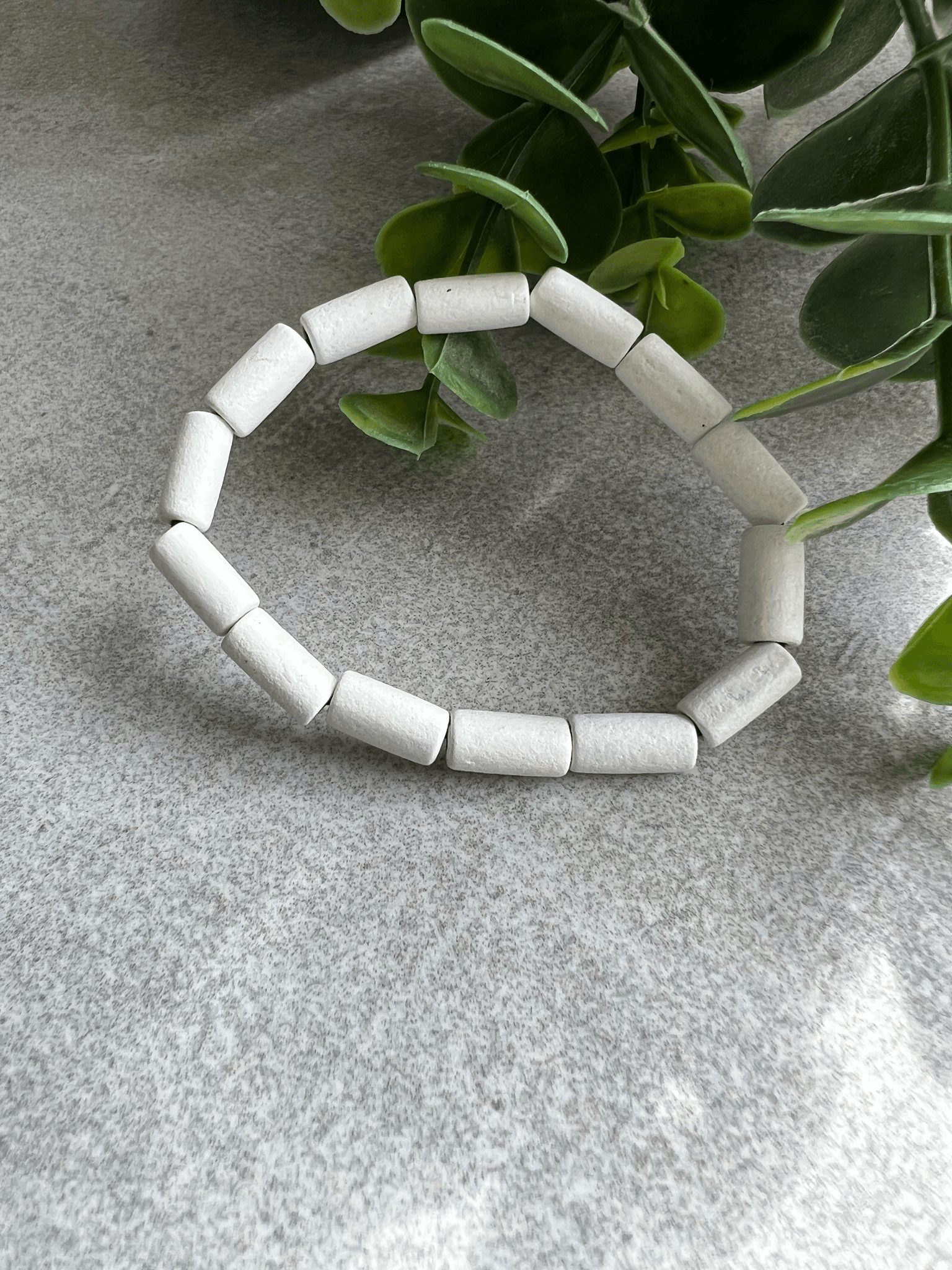 Bracelet NATURE perles blanches bois - Créations Uniques