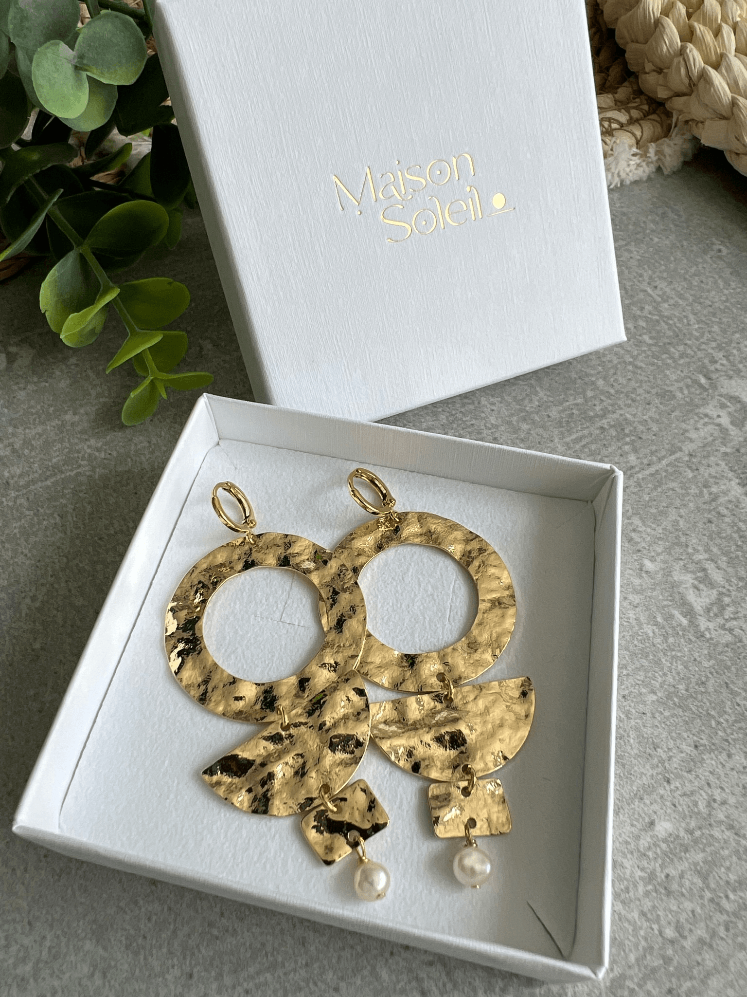 Boucles d’oreilles LINDA chic et glamour Laiton doré plaqué or 16k - Créations Uniques