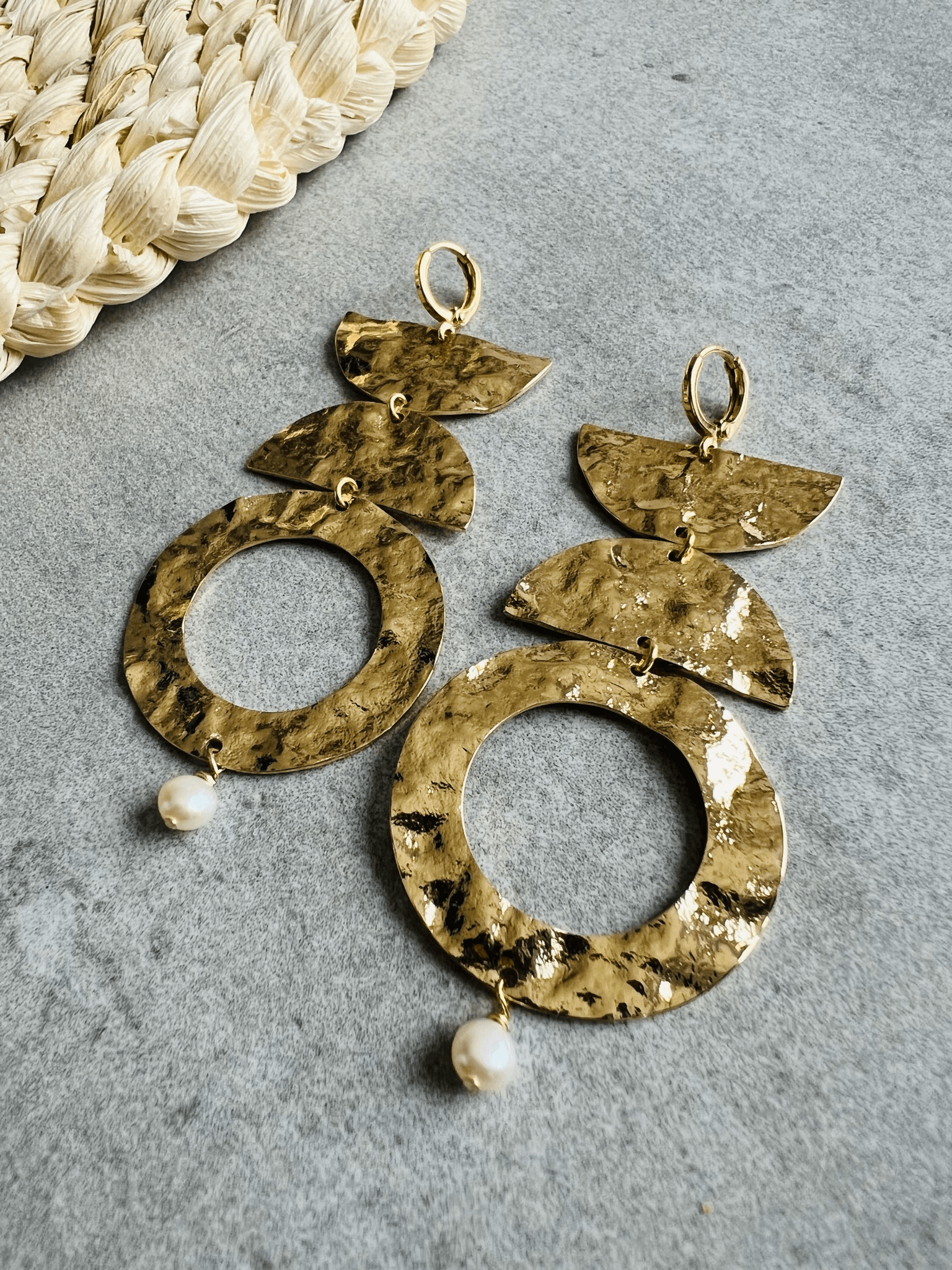 Boucles d’oreilles ODILE chic et glamour Laiton doré plaqué or 16k. - Créations Uniques