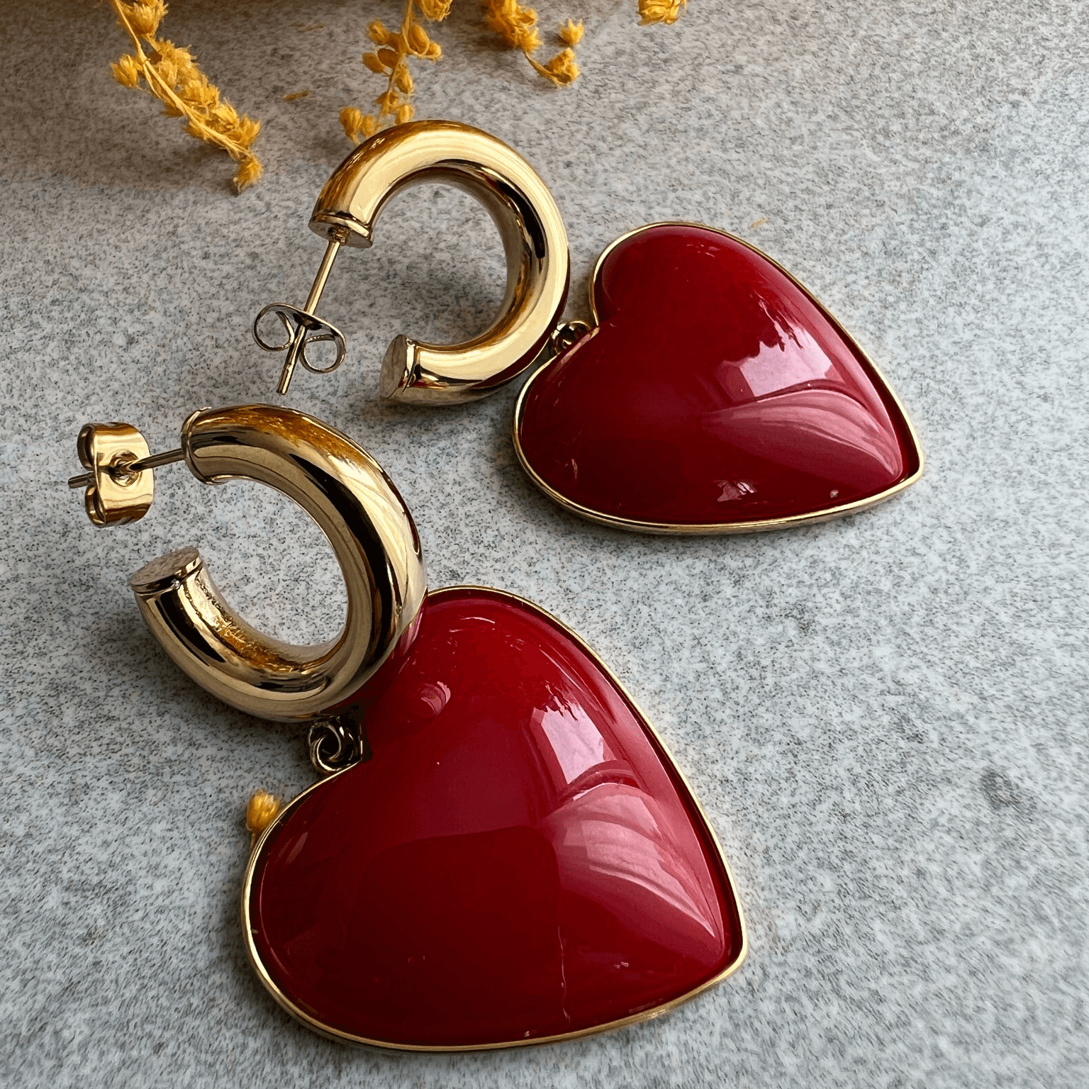 Boucles d’oreilles ADDISON Cœurs rouge grenat - Créations Uniques