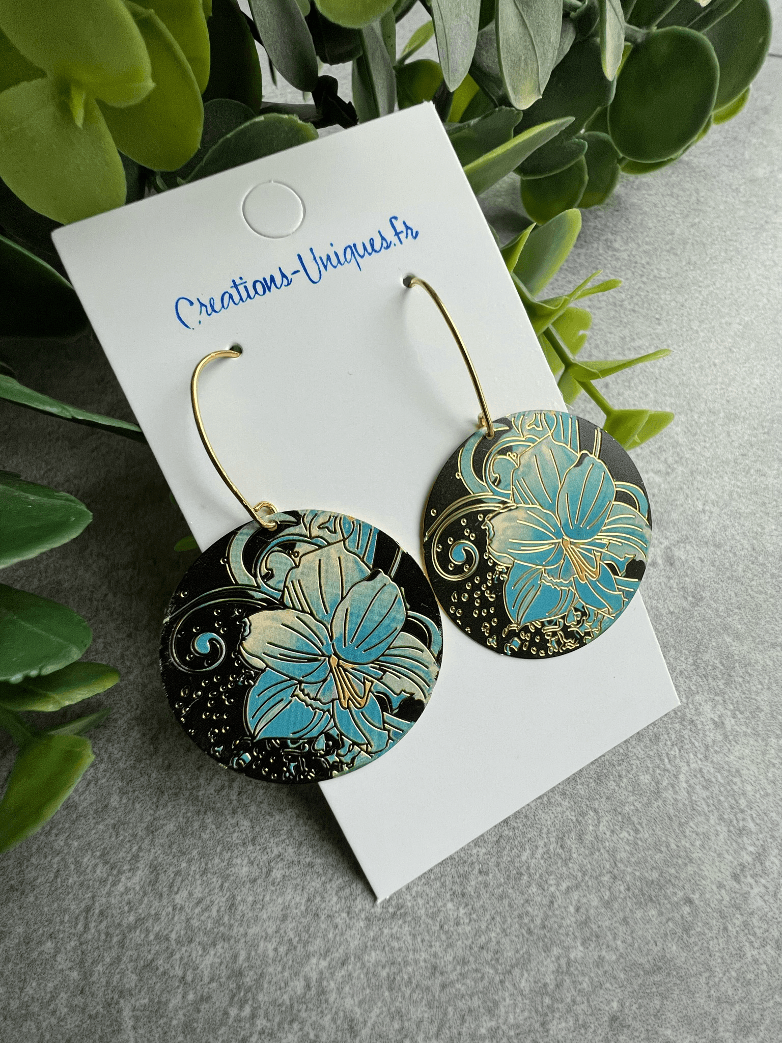 Boucles d’oreilles LINDSAY motif fleurs bleues - Créations Uniques - Créations Uniques