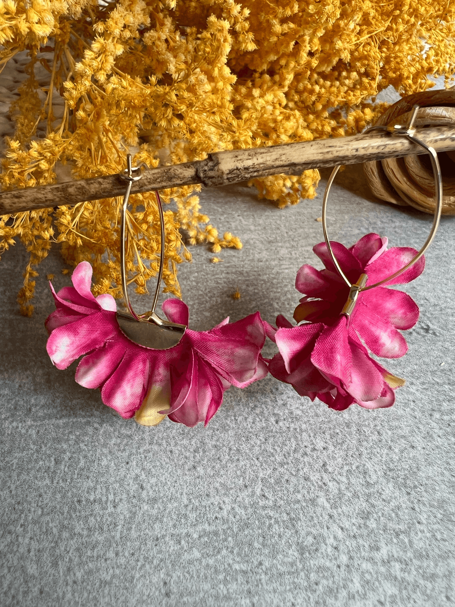 Boucles d’oreilles HELENA pampilles rose tissu - Créations Uniques - Créations Uniques