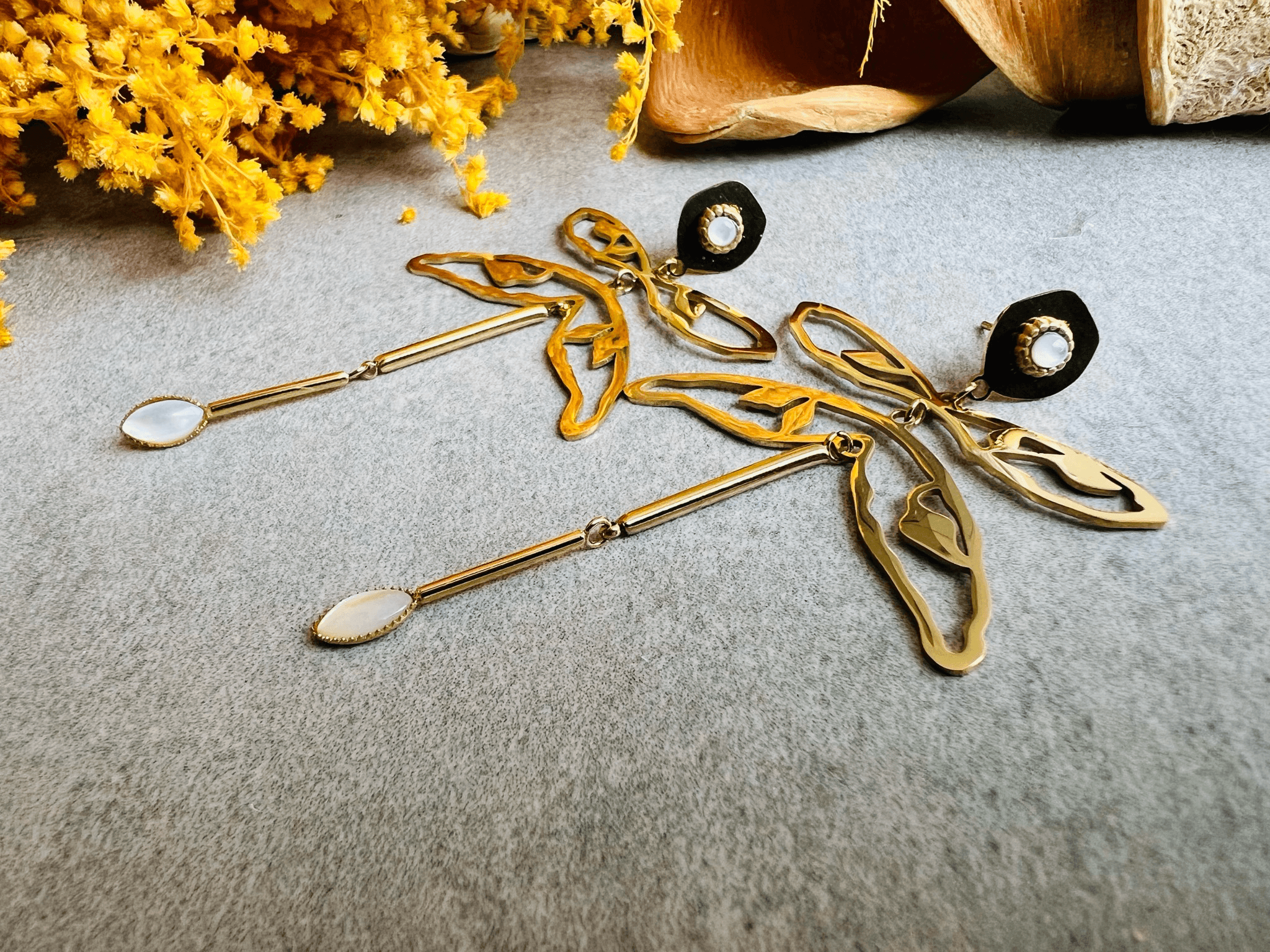 Boucles d’oreilles CHARLIE grandes libellules dorées - Créations Uniques