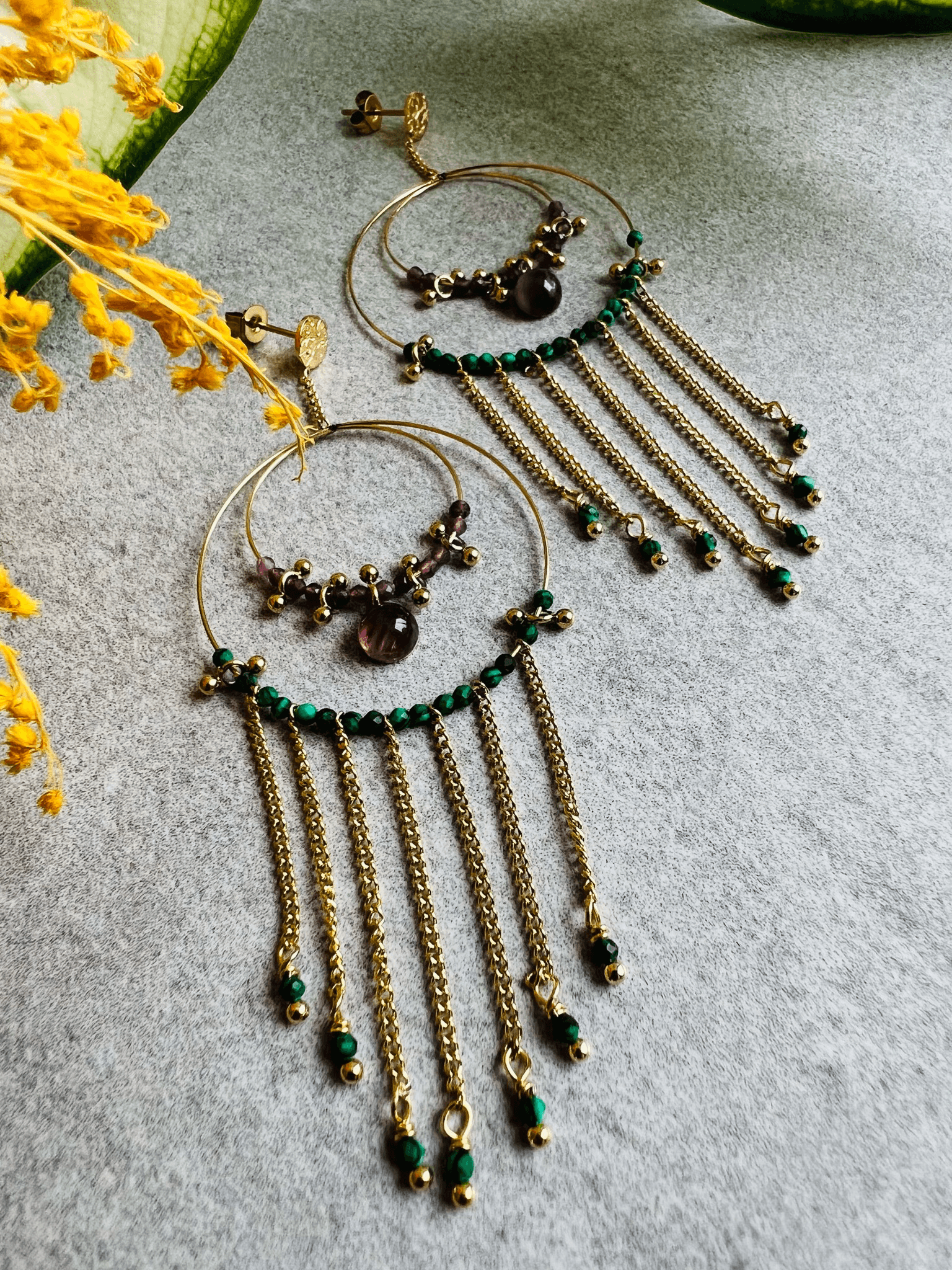 Boucles d’oreilles ANNABELLE perles mauve et vert - Créations Uniques