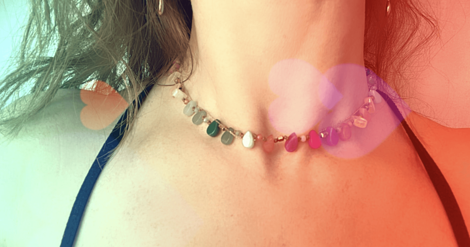 Collier BARBADE ras de cou asymétrique perles en gouttes multicolores - Créations Uniques