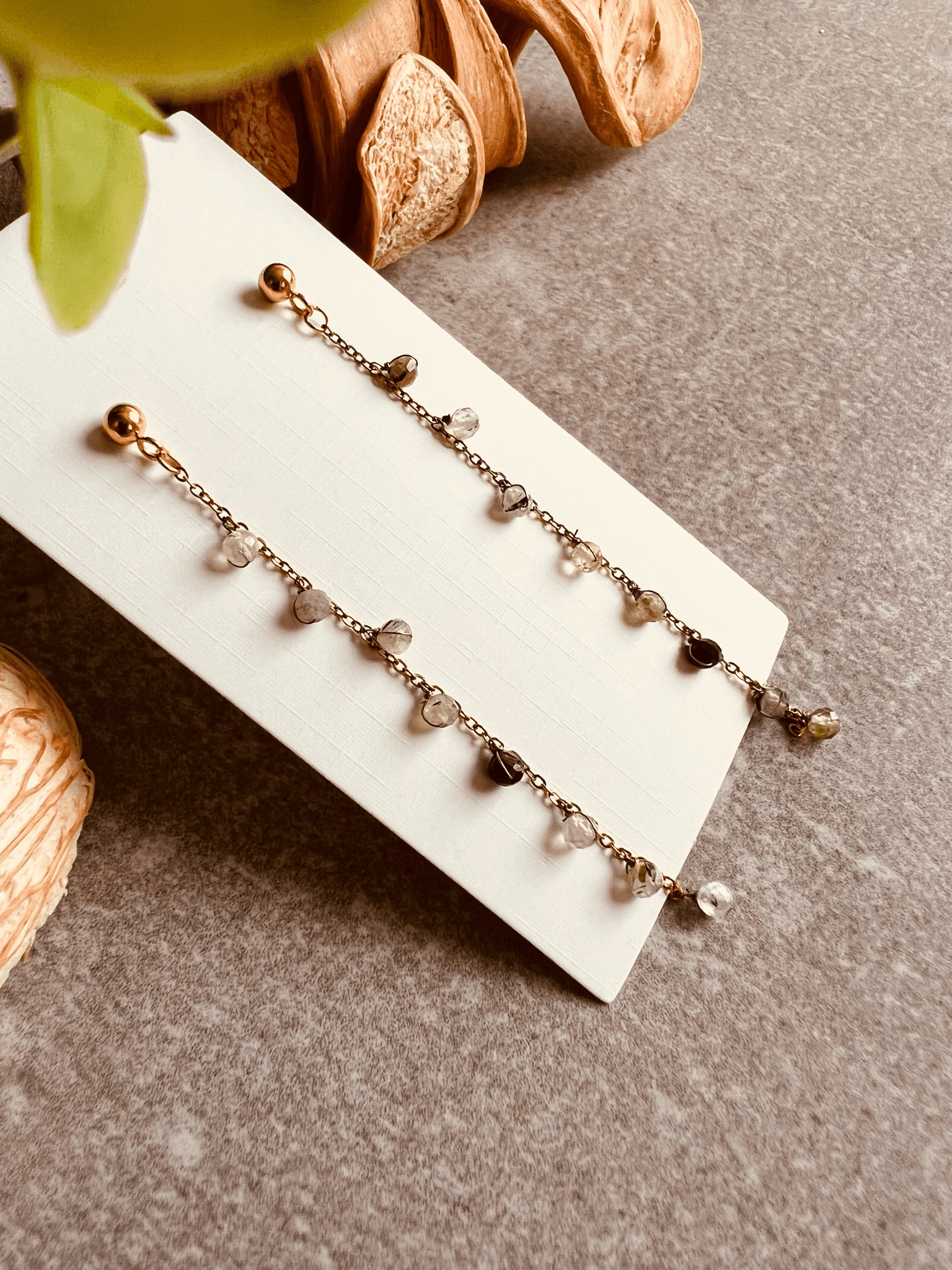 Boucles d’oreilles ALEXIANE perles fines sur chaînes - Créations Uniques