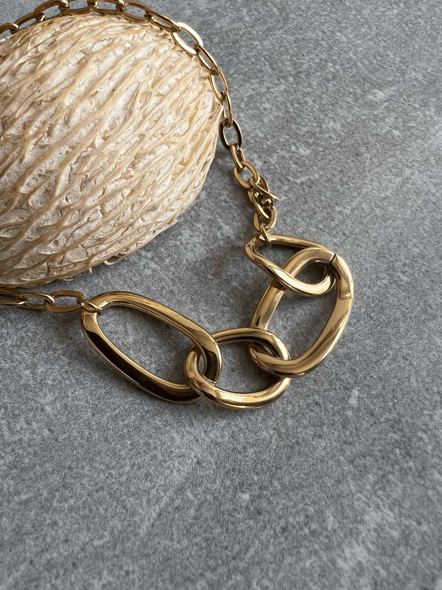 Collier casual NOËLLE maillons dorés - Créations Uniques