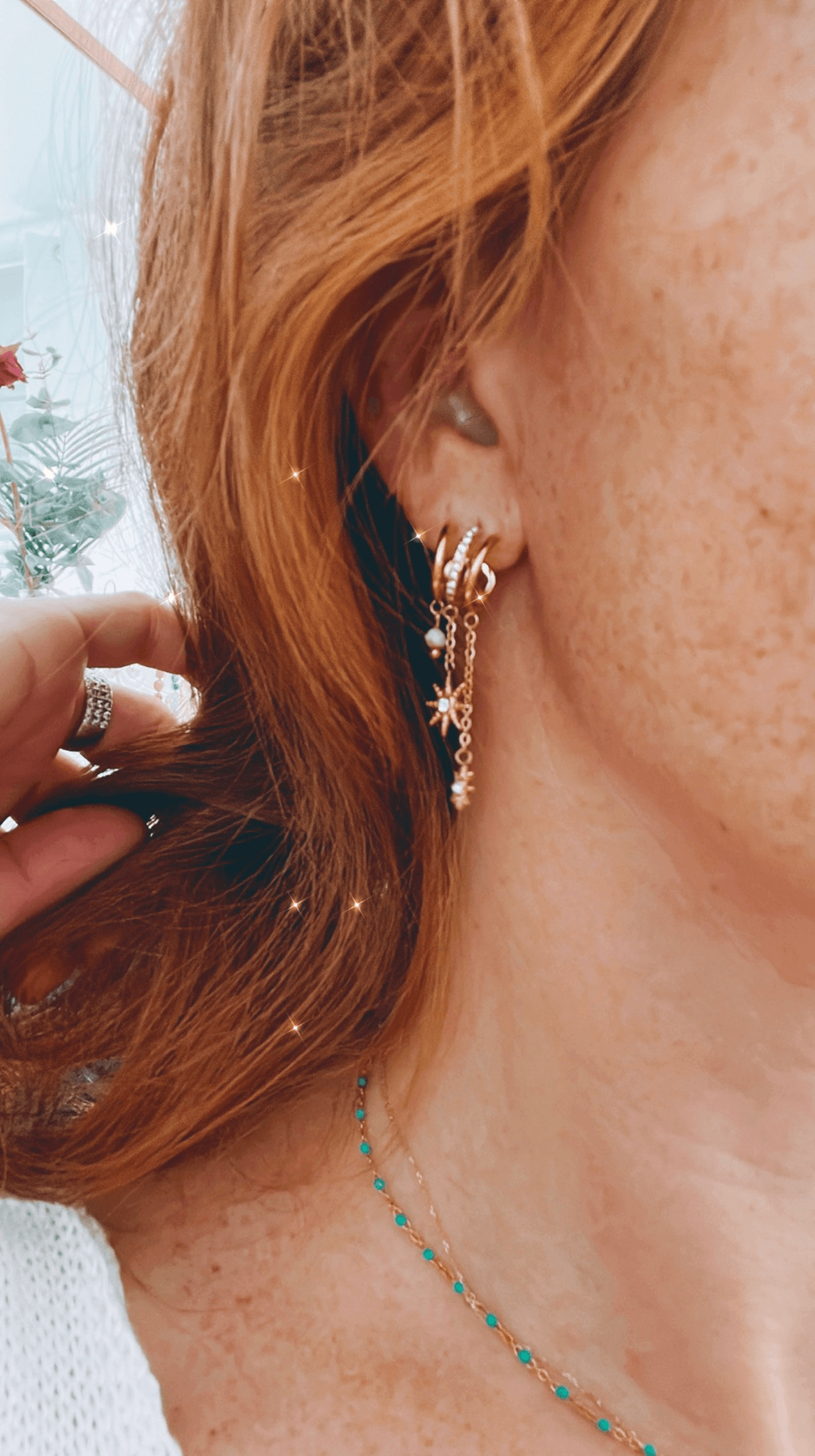 Boucles d’oreilles BLAKE étoiles dorées et touche de bleu - Créations Uniques