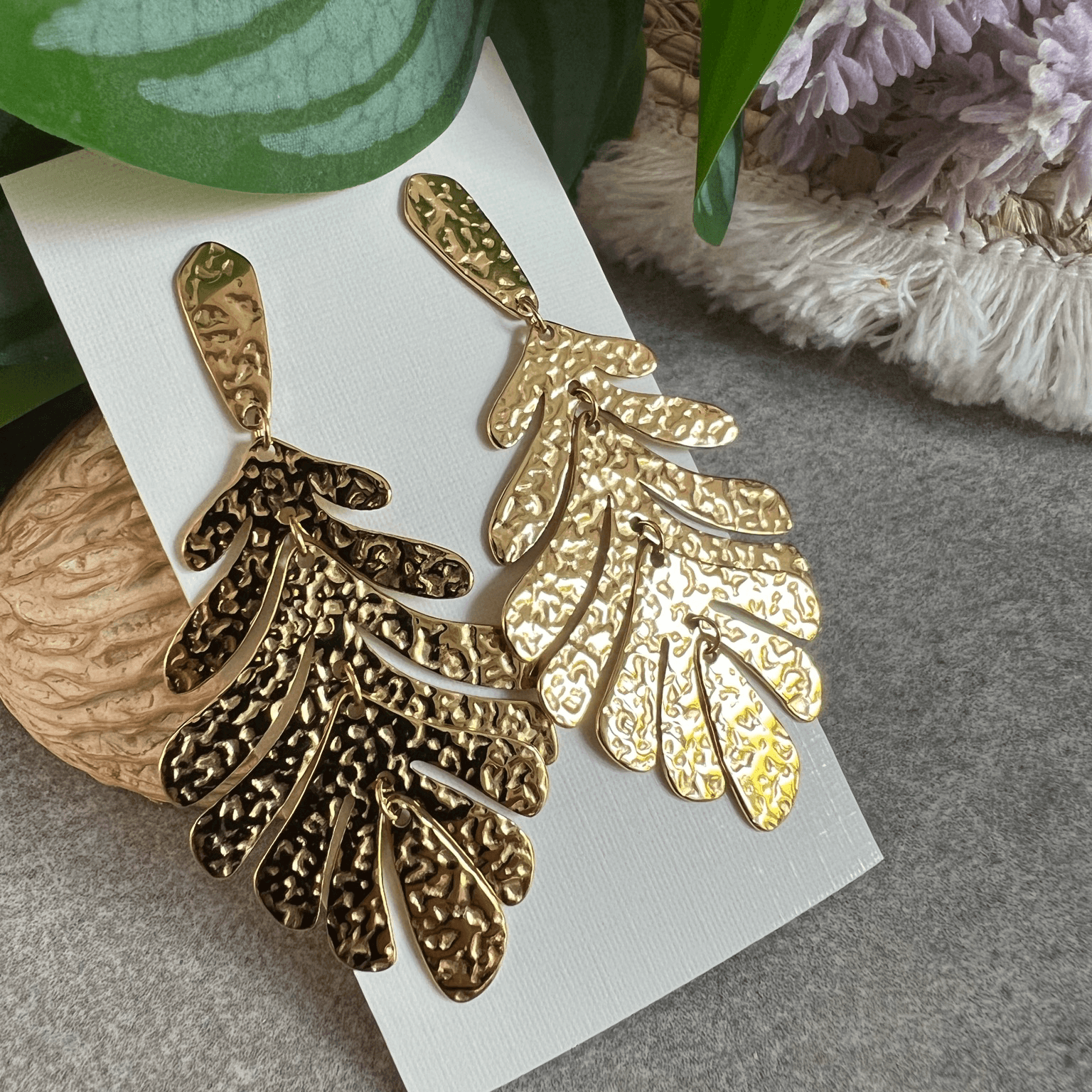 Boucles d’oreilles KAISSY feuilles dorées articulées - Créations Uniques