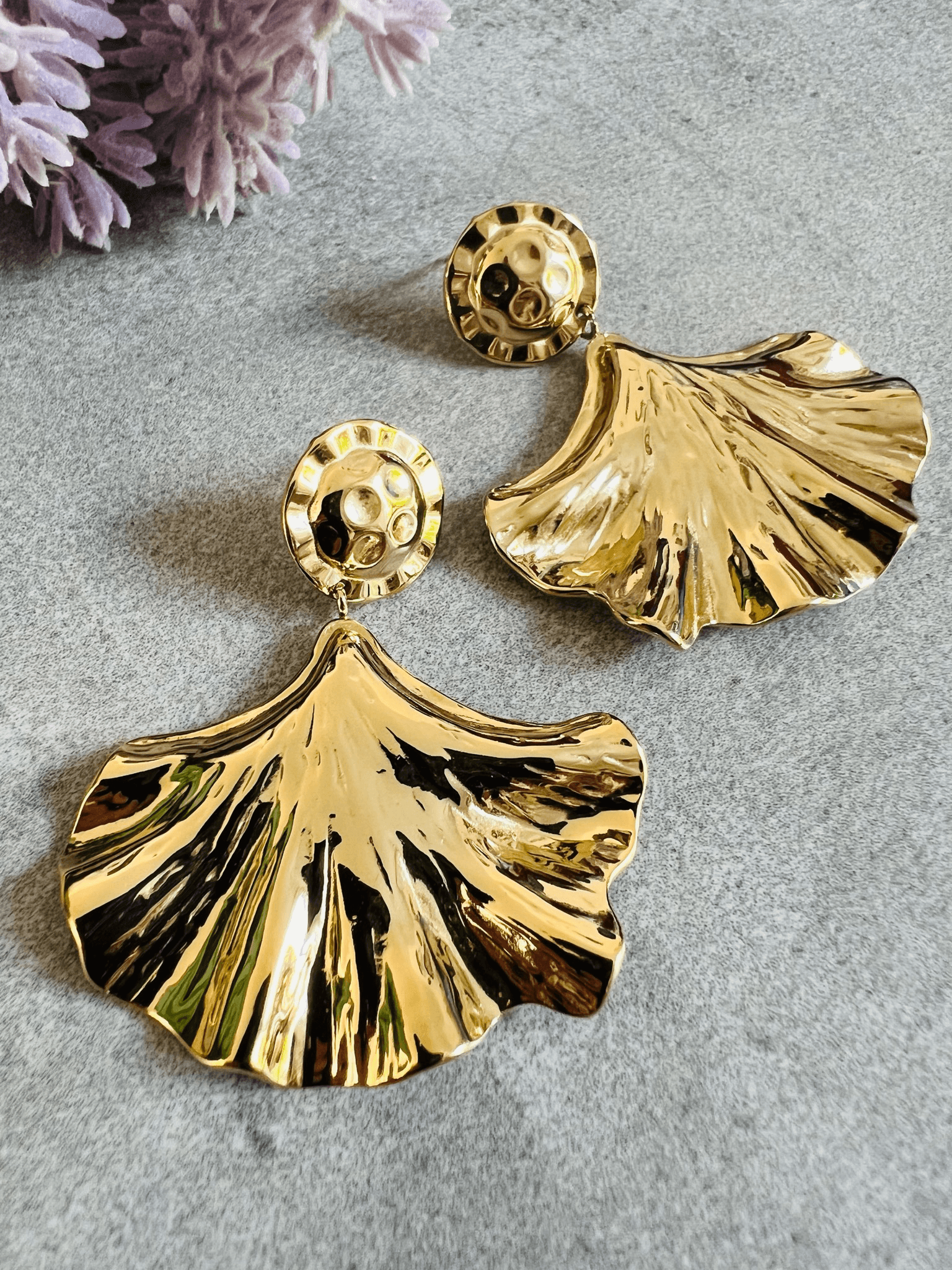 Boucles d’oreilles GRETA feuilles ginkgo dorées - Créations Uniques