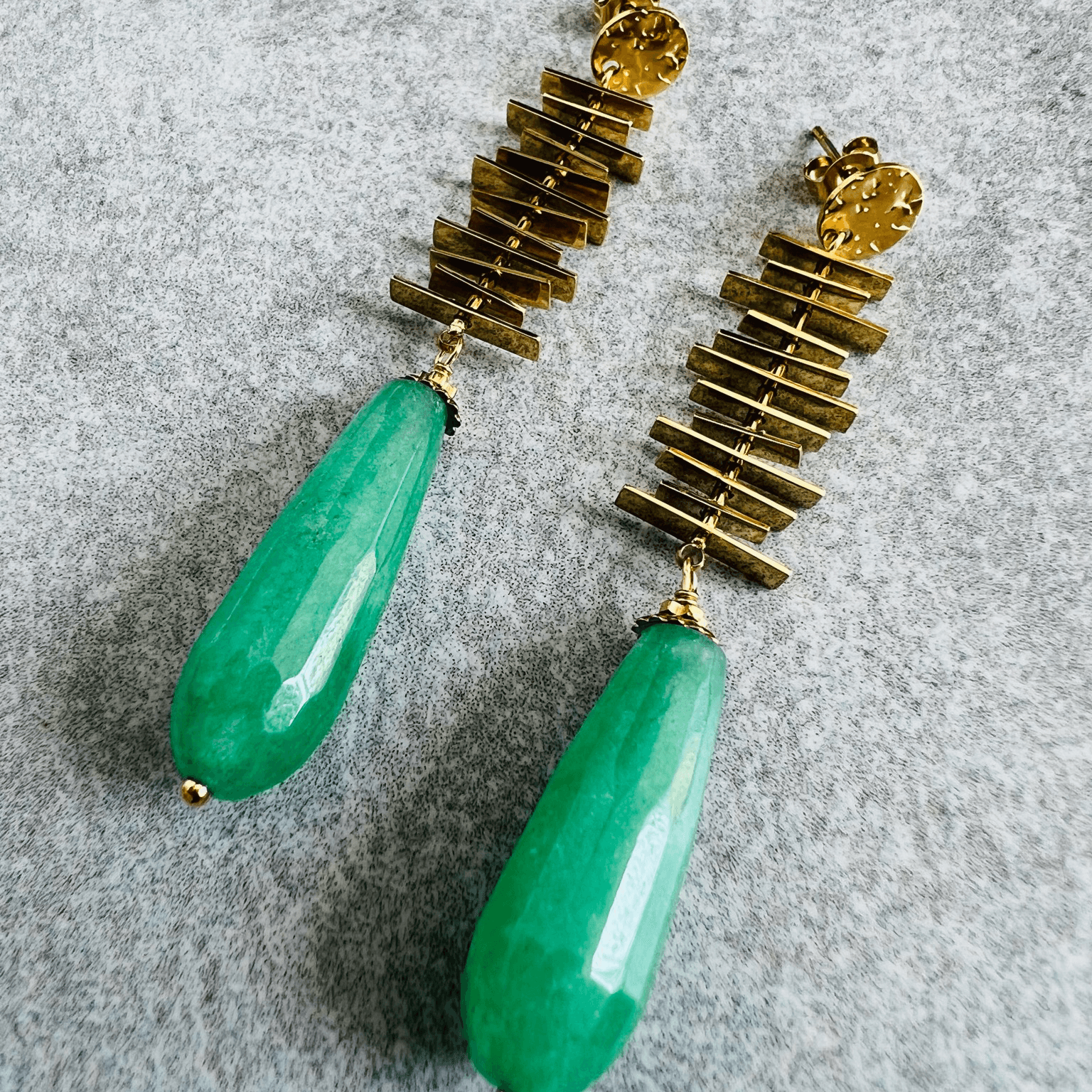 Boucles d’oreilles chic TIANA gouttes vertes - Créations Uniques