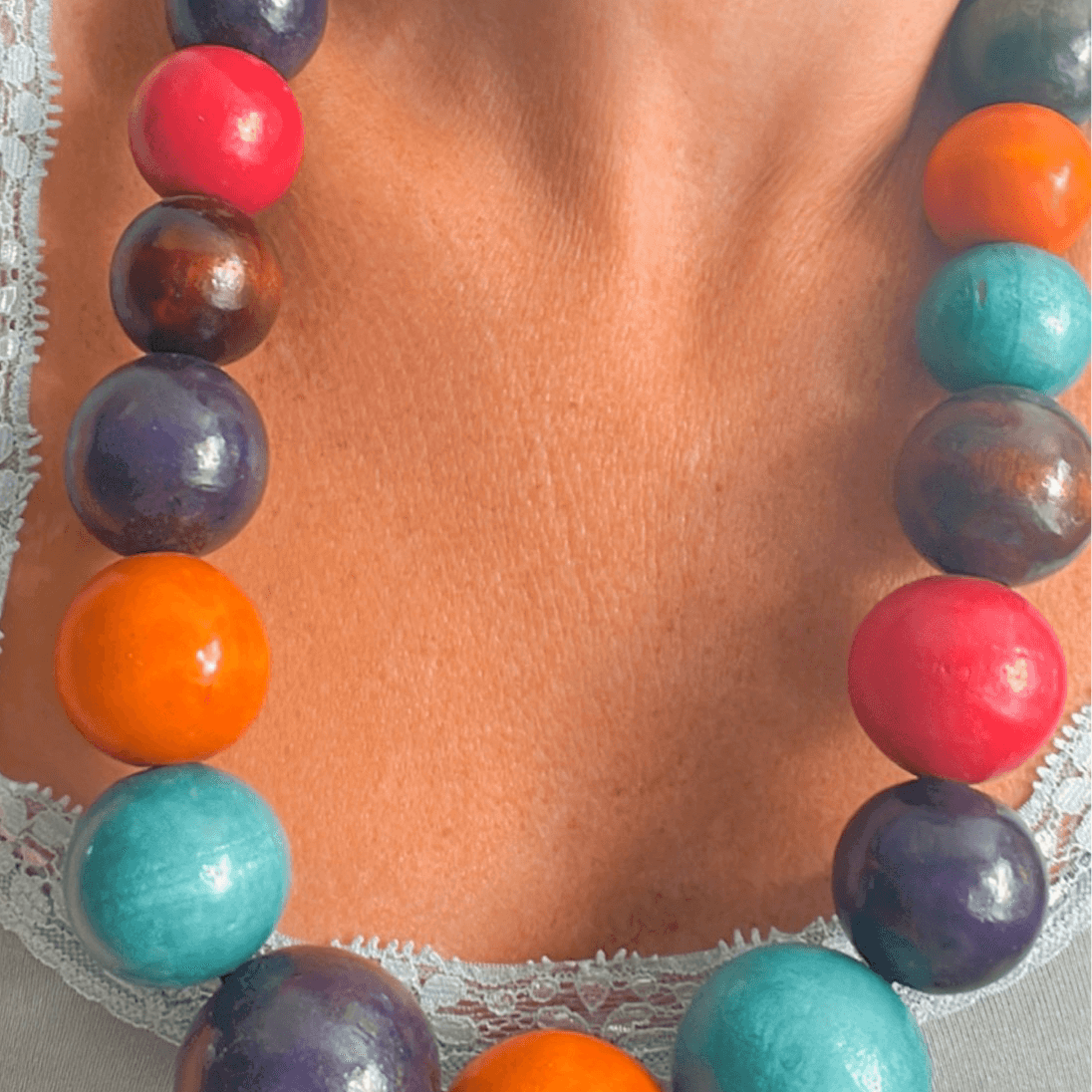 Collier de perles en bois multicolores SORAYA - coup de cœur - Créations Uniques