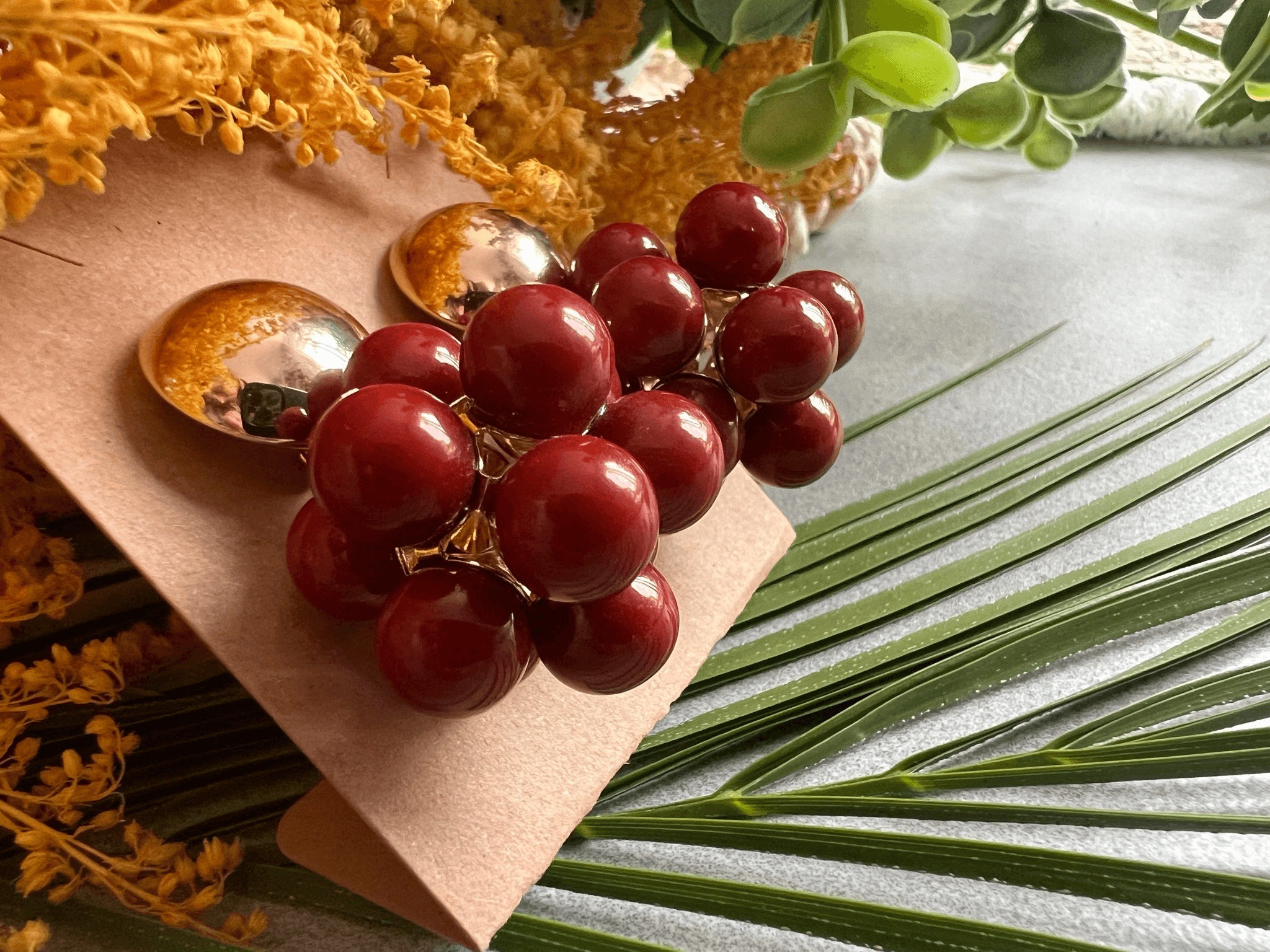 Boucles d’oreilles ALISON boules de perles Bordeaux - Créations Uniques - Créations Uniques