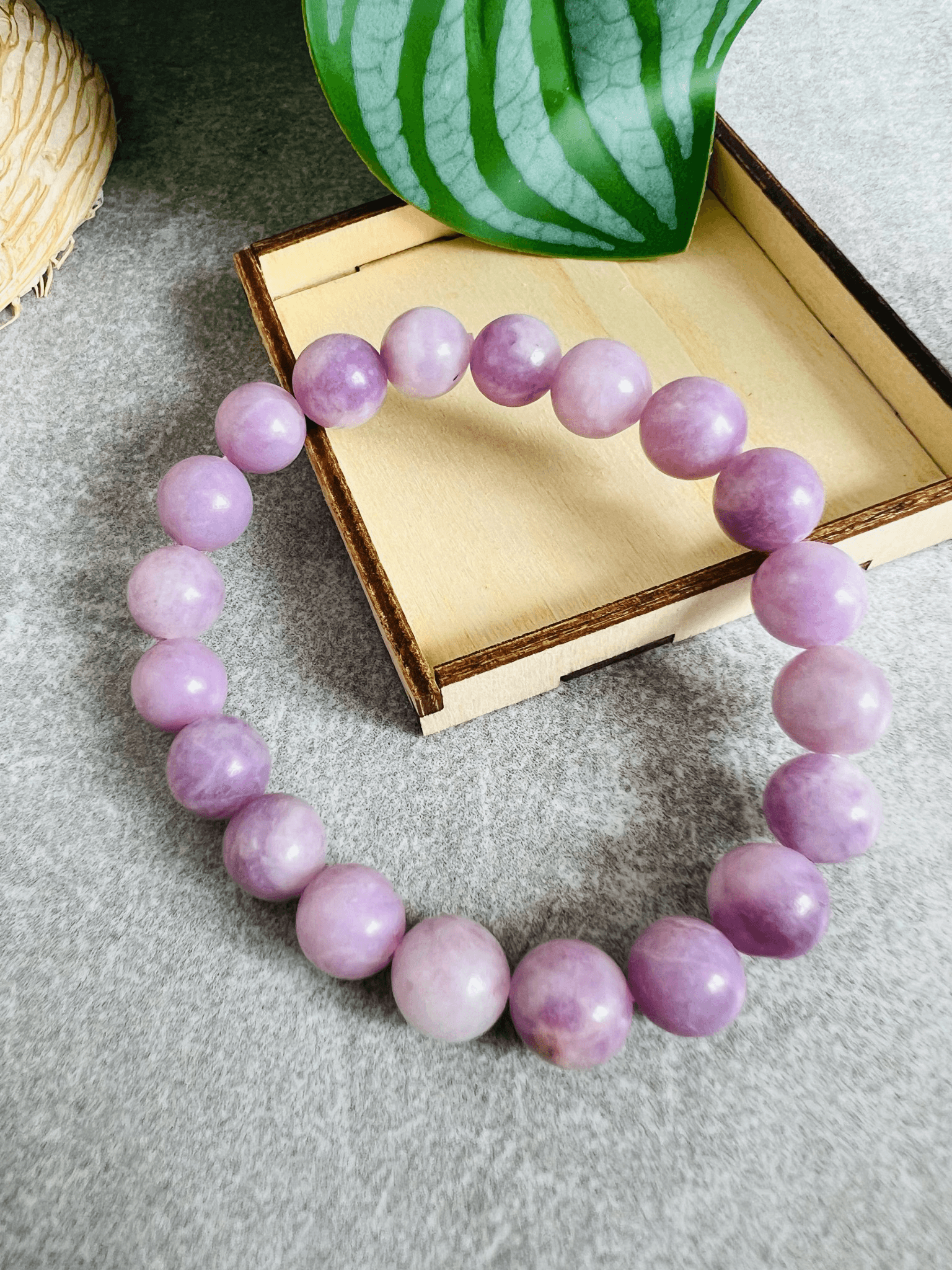 Bracelet MAUVE perles lilas - Créations Uniques