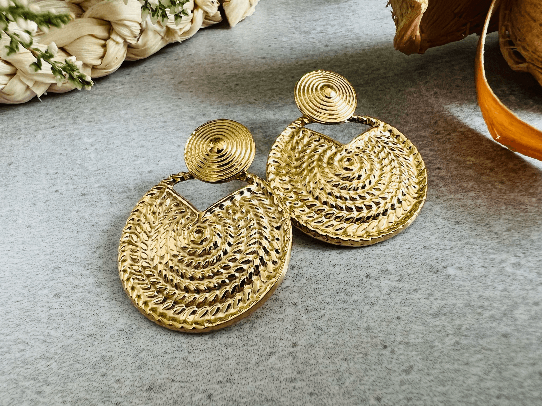 Boucles d’oreilles HELOÏSE dorées effet tressé - Créations Uniques