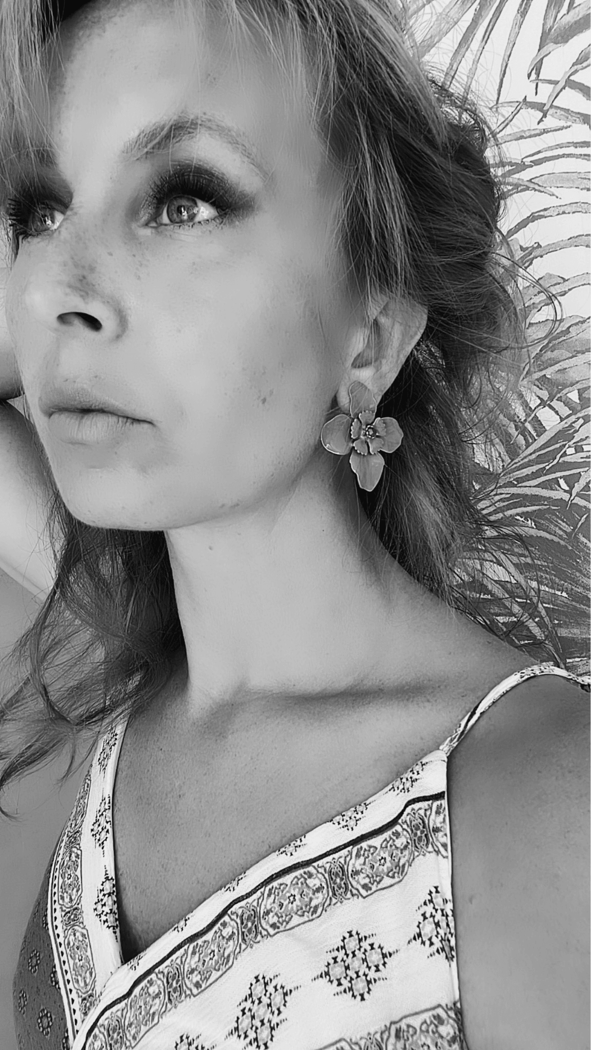 Boucles d’oreilles MARCELLE fleurs grises chic - Créations Uniques