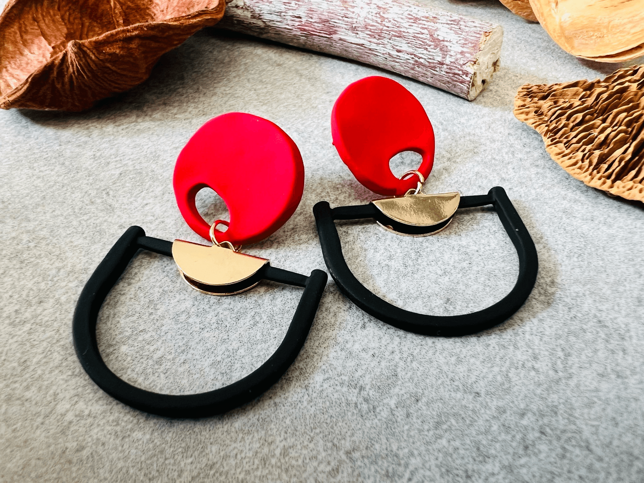 Boucles d’oreilles ELISA rouge et noir - Créations Uniques