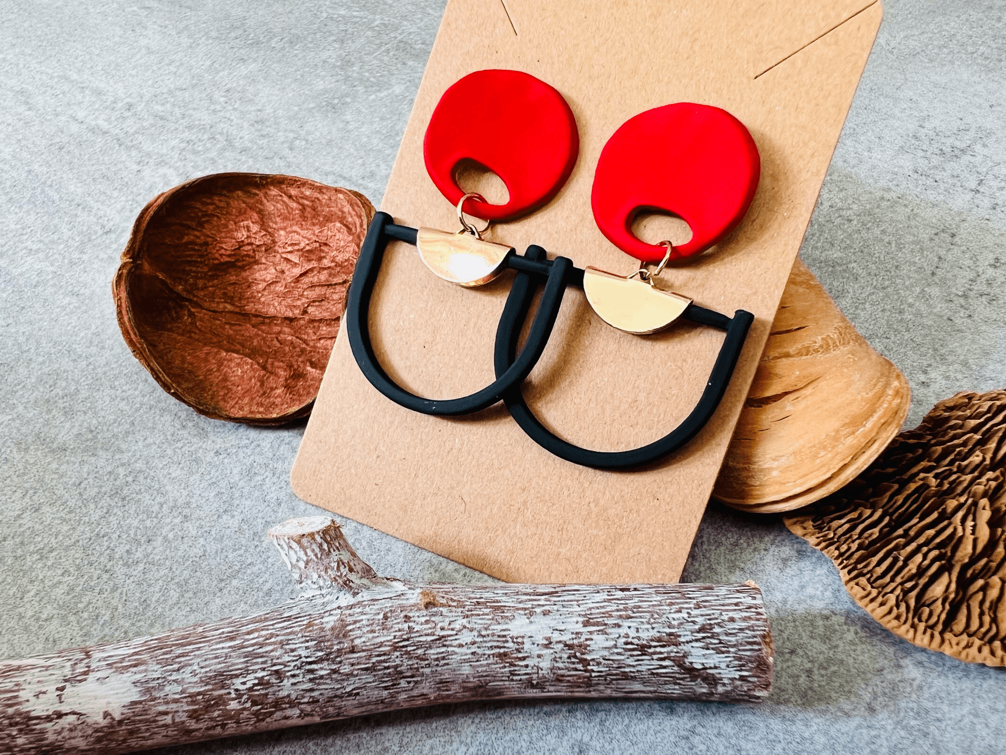 Boucles d’oreilles ELISA rouge et noir - Créations Uniques