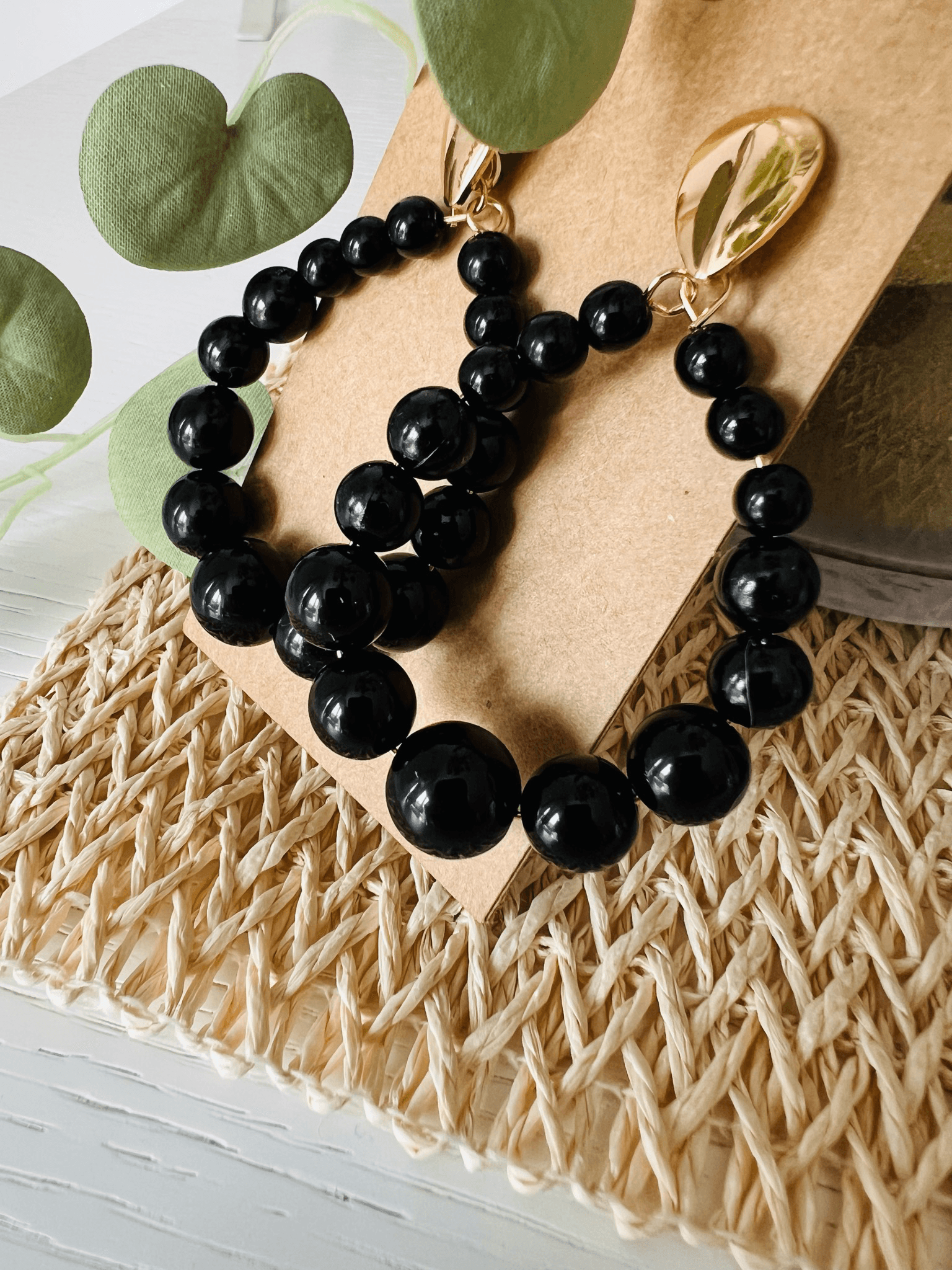 Boucles d’oreilles JANE perles noires - Créations Uniques - Créations Uniques