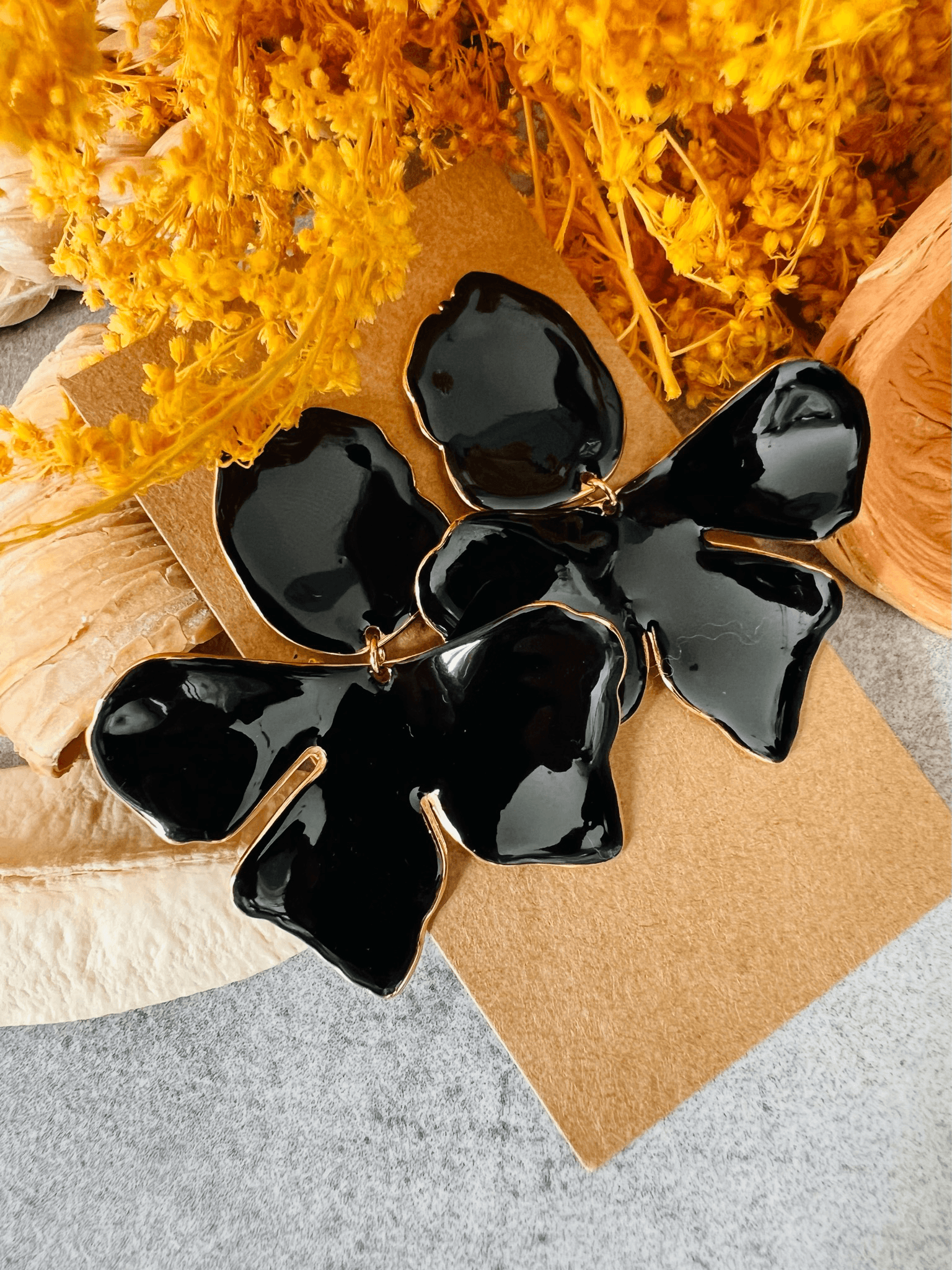 Boucles d’oreilles fleurs noires GEORGINA - Créations Uniques