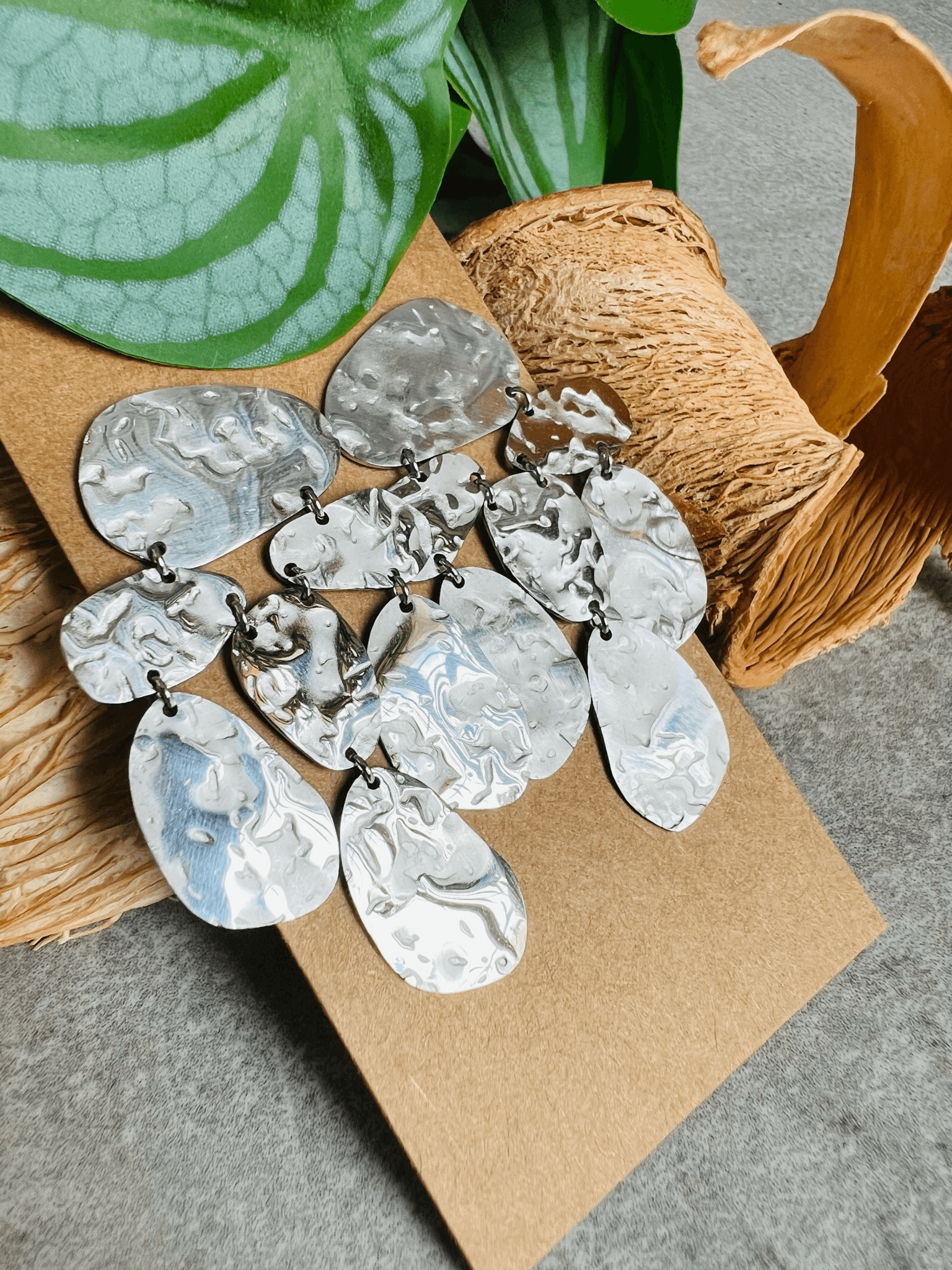 Boucles d’oreilles ARIELLE argentées martelées - Créations Uniques