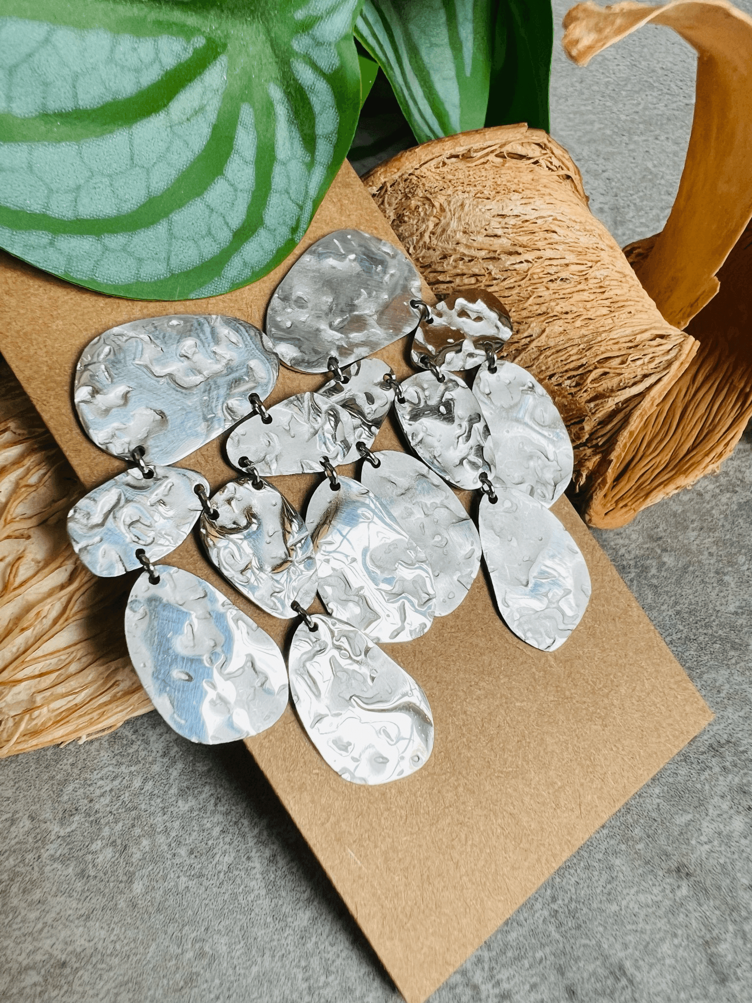 Boucles d’oreilles ARIELLE argentées martelées - Créations Uniques