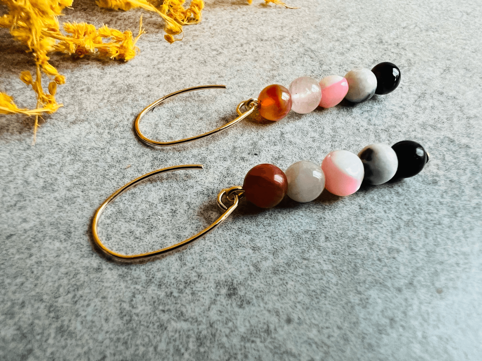 Boucles d’oreilles SUZY perles multicolores - Créations Uniques - Créations Uniques