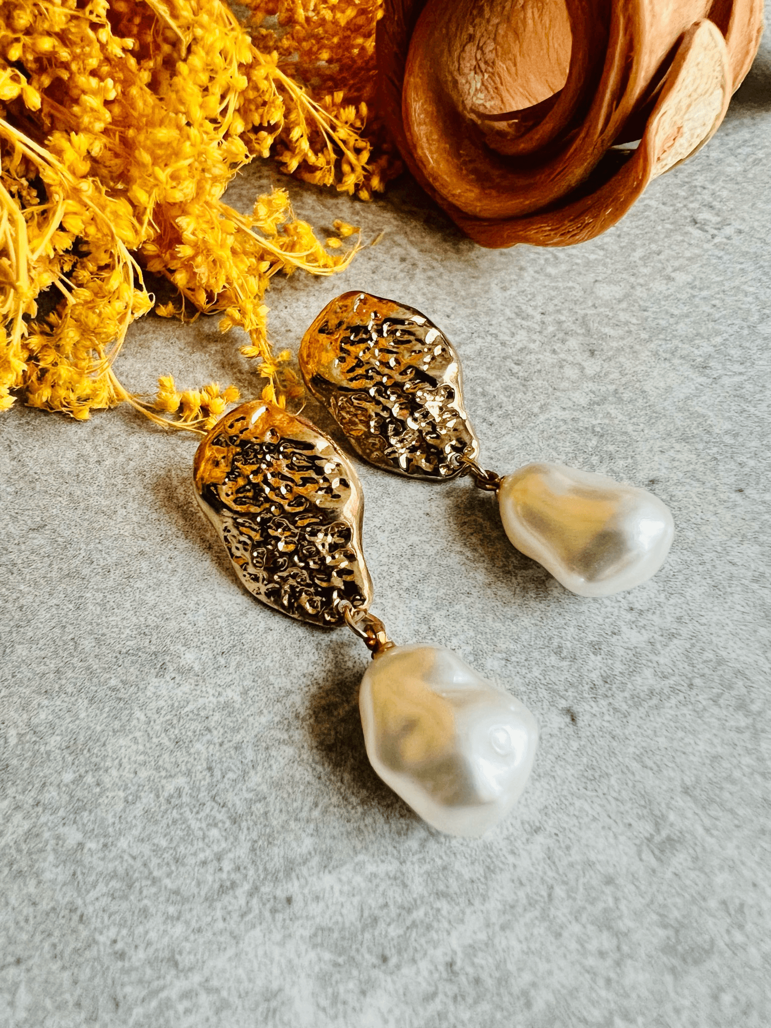 Boucles d’oreilles GRASIELA perles blanc nacré - Créations Uniques
