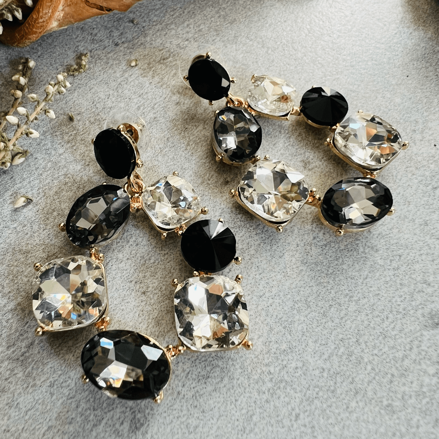 Boucles d’oreilles VALERIANNE style brillant noir et blanc - Créations Uniques