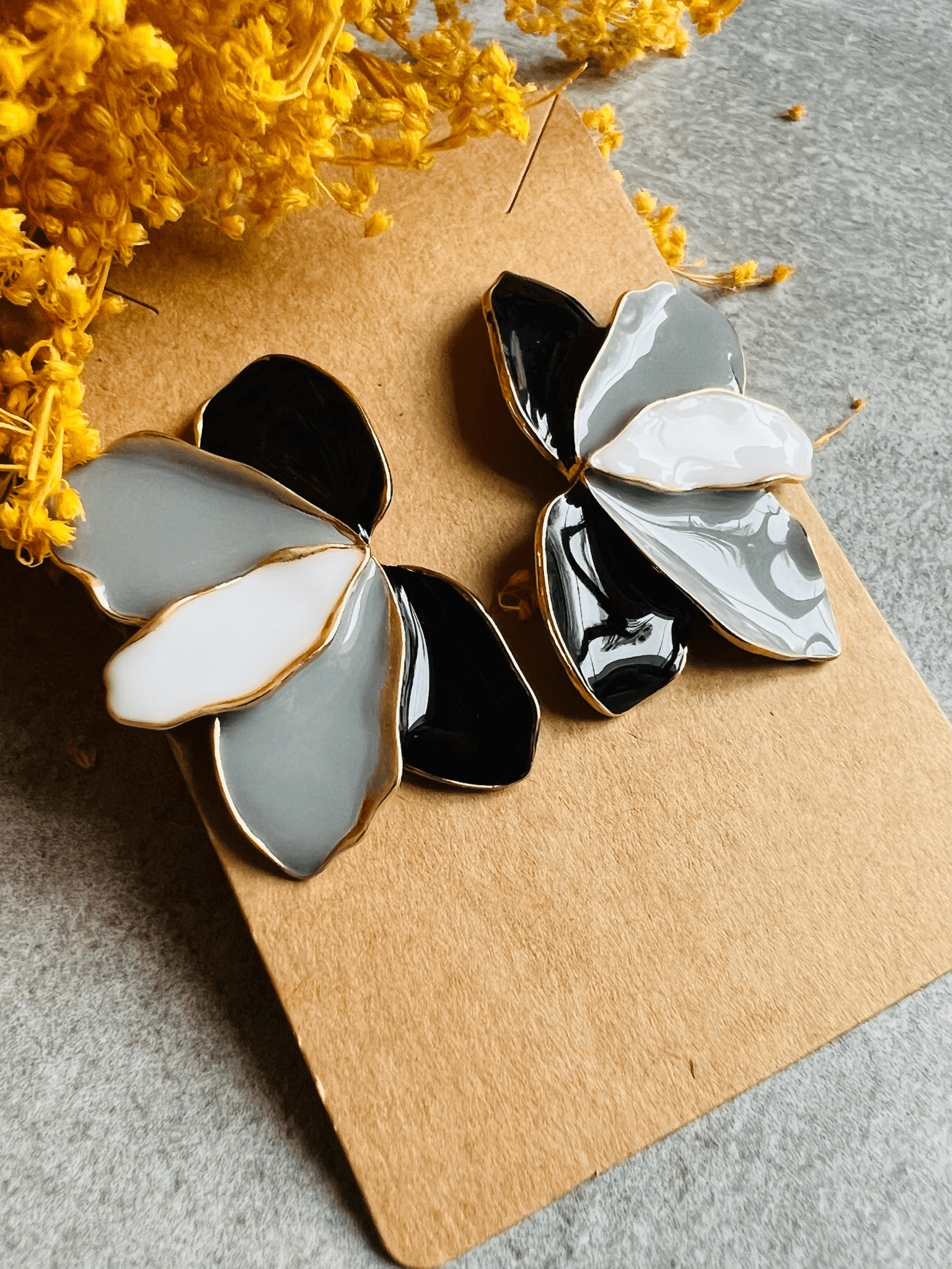 Boucles d’oreilles FLEUR pétales tricolores - Créations Uniques