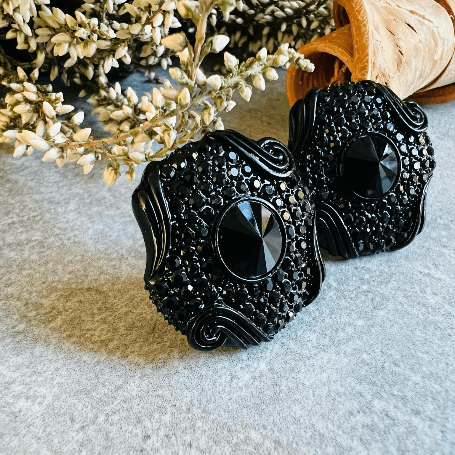 Clips MARY-LINE chic et élégantes, strass noirs - Créations Uniques