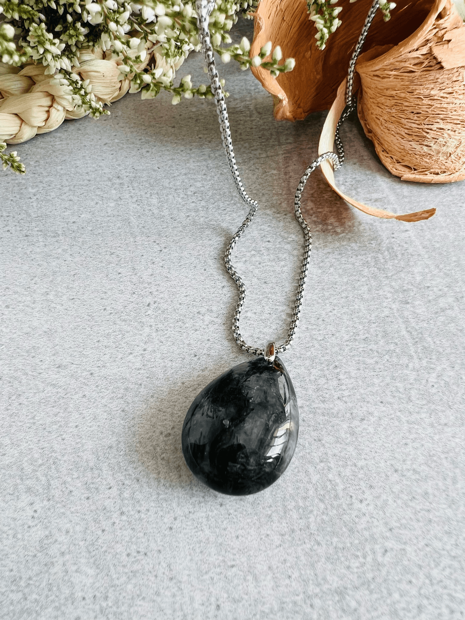 Collier pendentif QUARTZ TOURMALINE - Créations Uniques