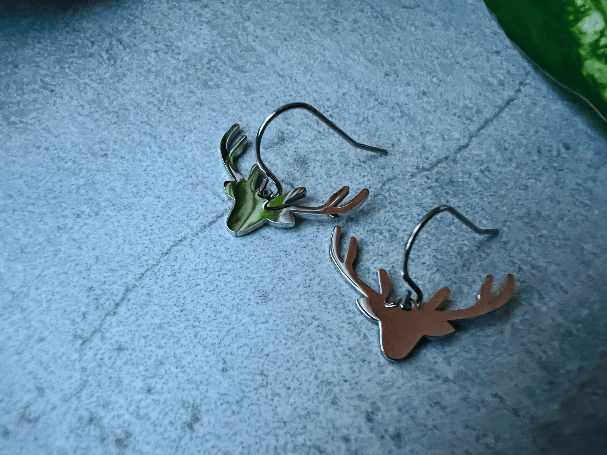 Boucles d’oreilles COMET mini rennes thème Noël - Créations Uniques