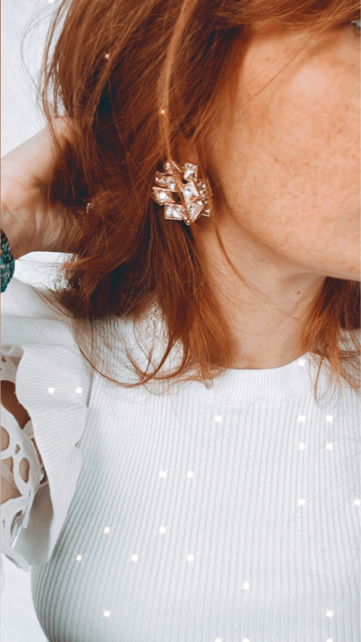 Boucles d’oreilles SYLVIA fleurs de carrés blancs brillants - Créations Uniques