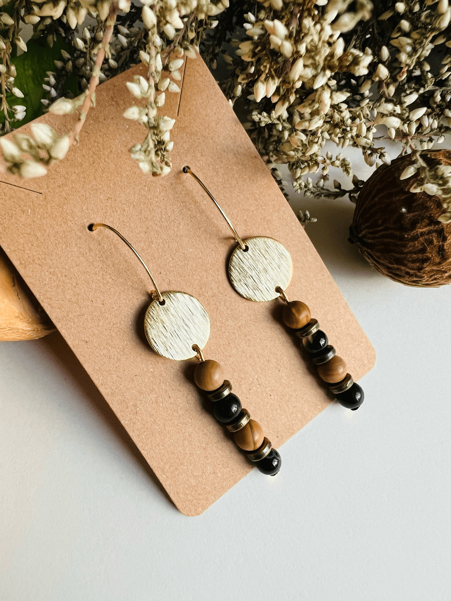 Boucles d’oreilles NIKKI perles marron - Créations Uniques - Créations Uniques