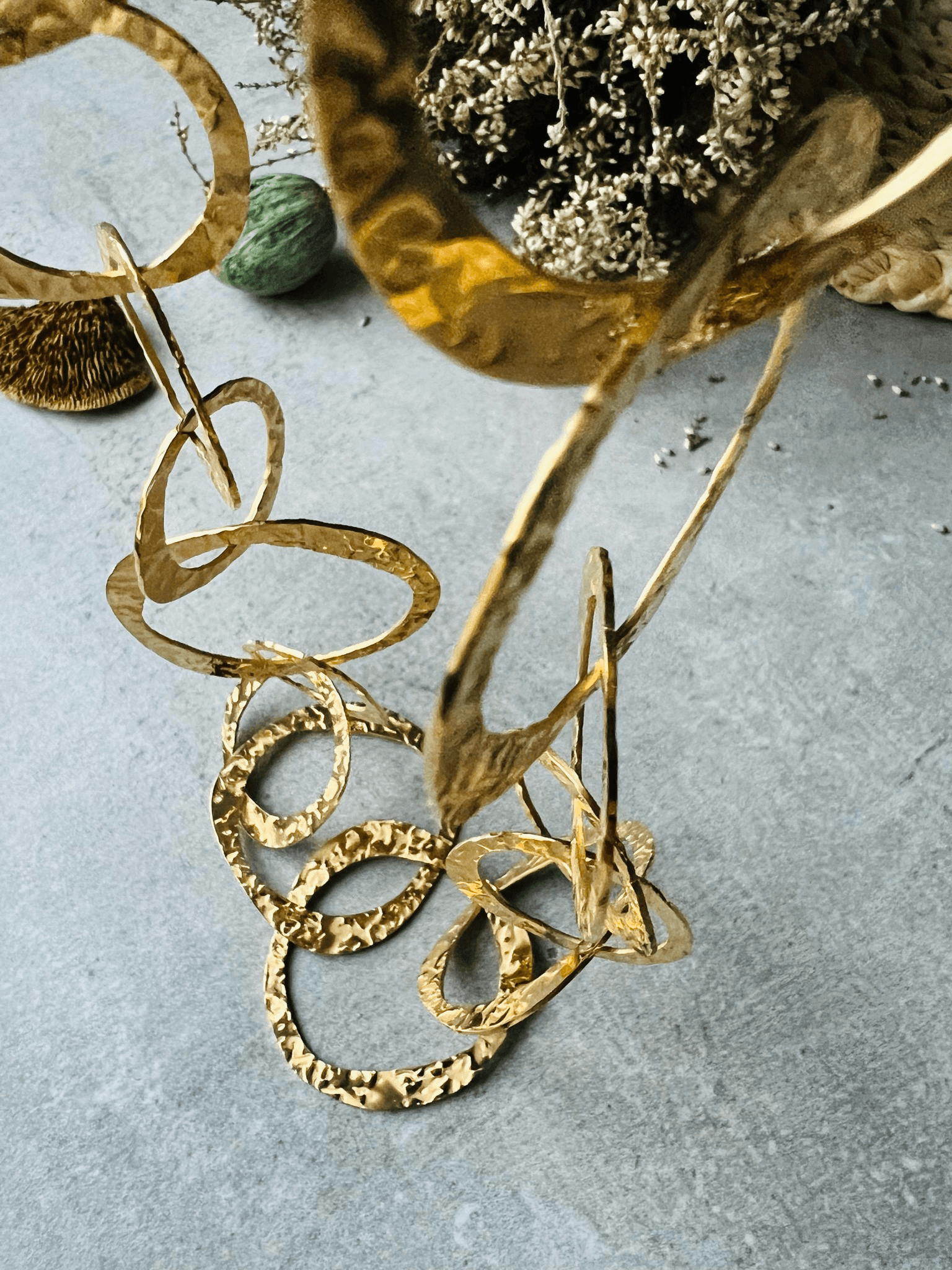 Collier chic MARIJAM sautoir maillons dorés - Créations Uniques