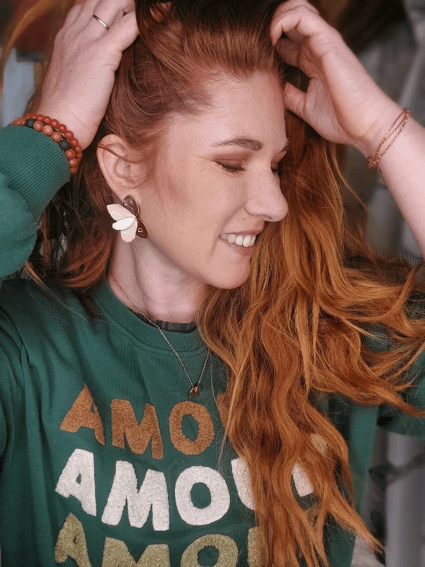 Boucles d’oreilles FLEUR pétales tricolores (rose, blanc et bordeaux) - Créations Uniques