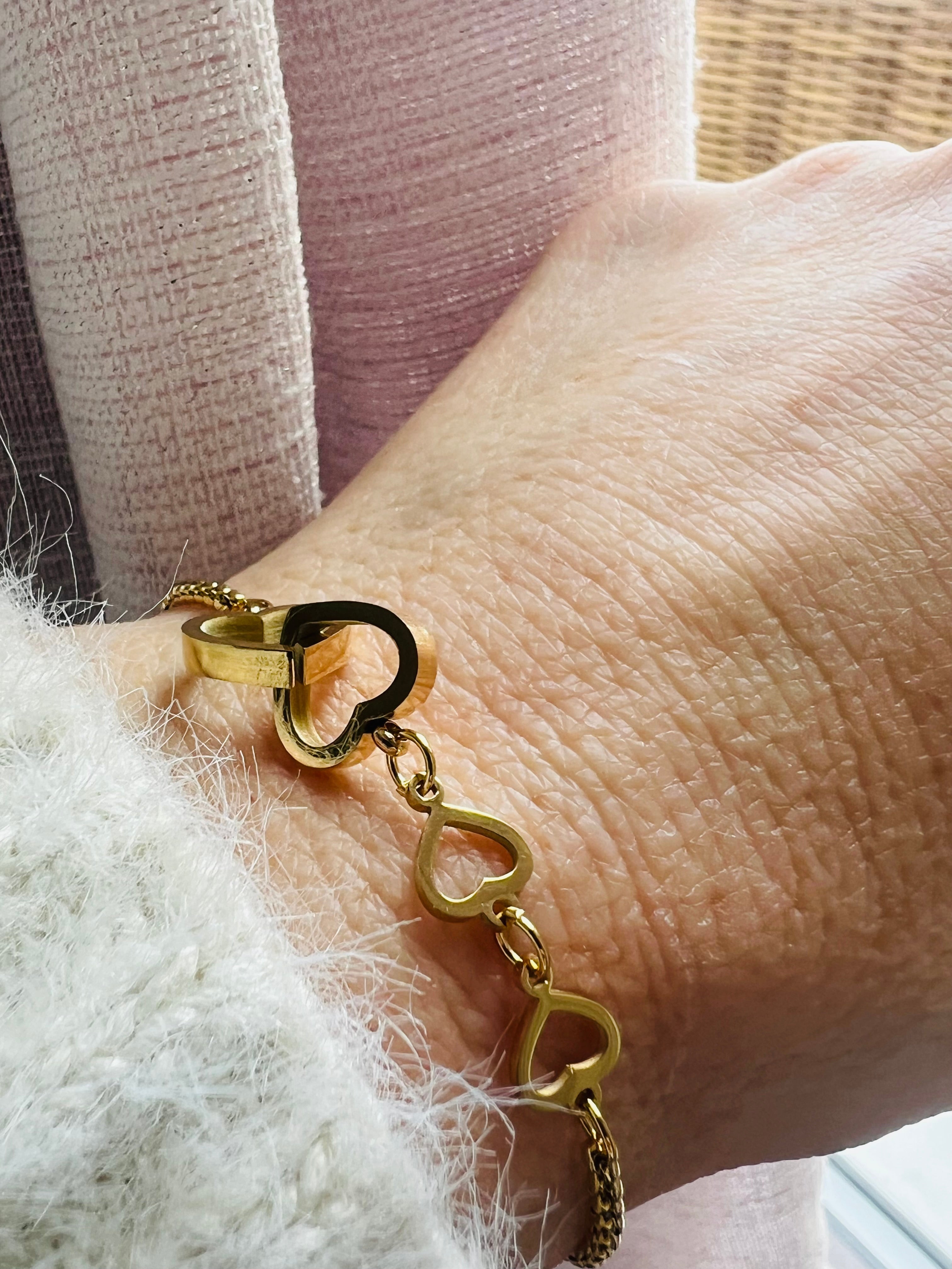 Bracelet PÉTUNIA doré réglable cœurs dorés - Créations Uniques