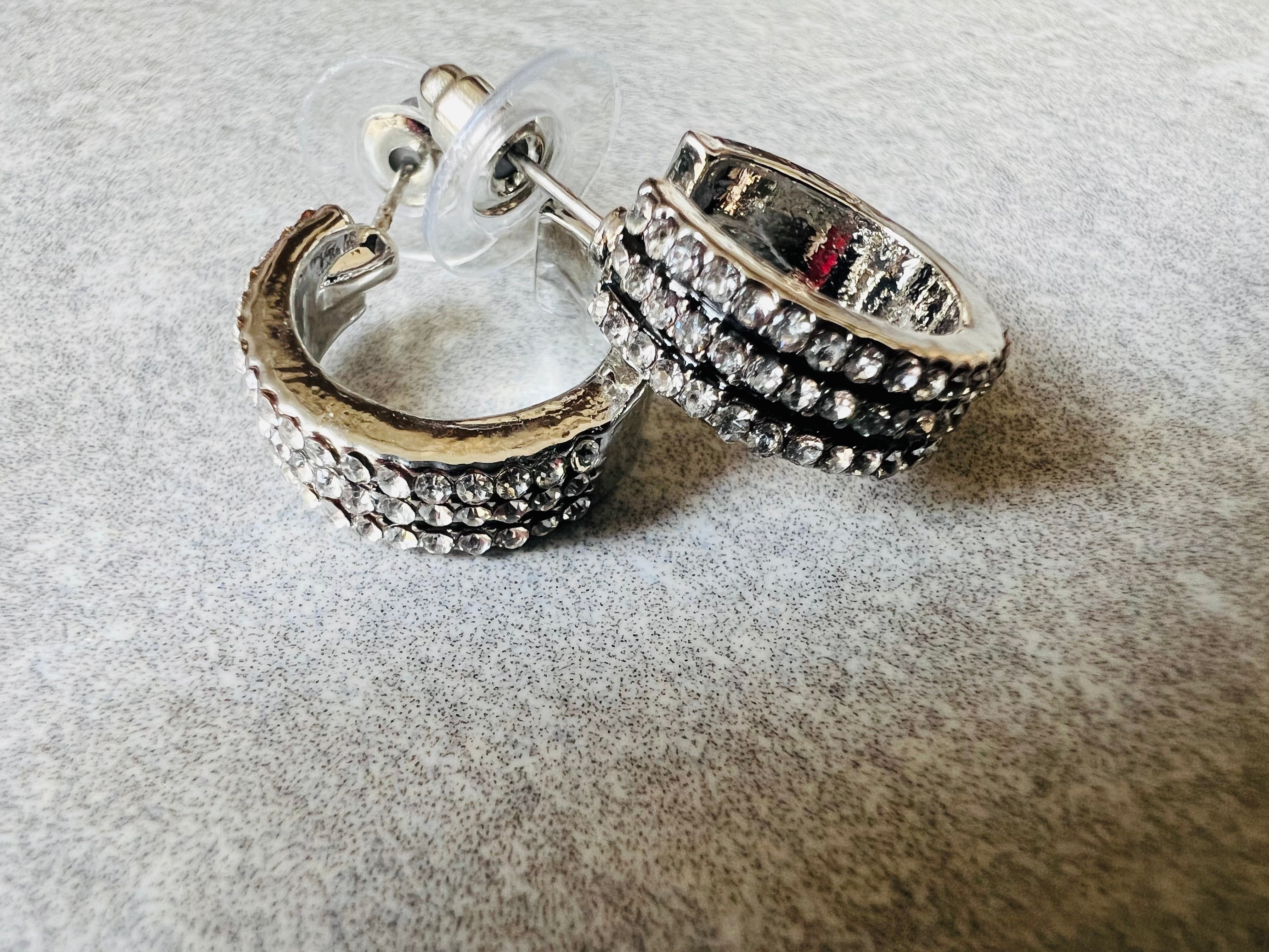 Boucles d’oreilles FELICIA mini créoles argentées strass - Créations Uniques