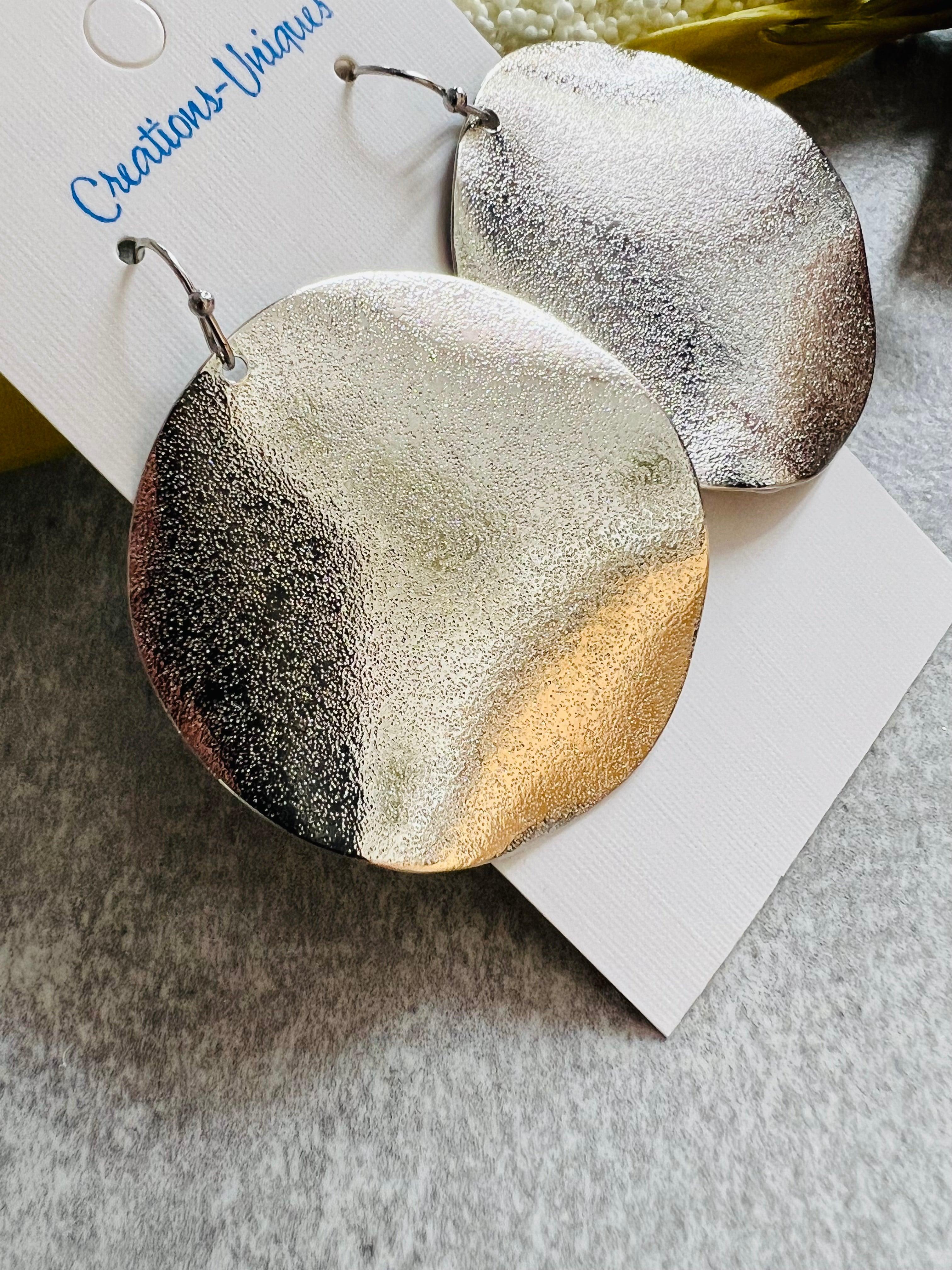 Boucles d’oreilles ISIS disques argentés - Créations Uniques - Créations Uniques