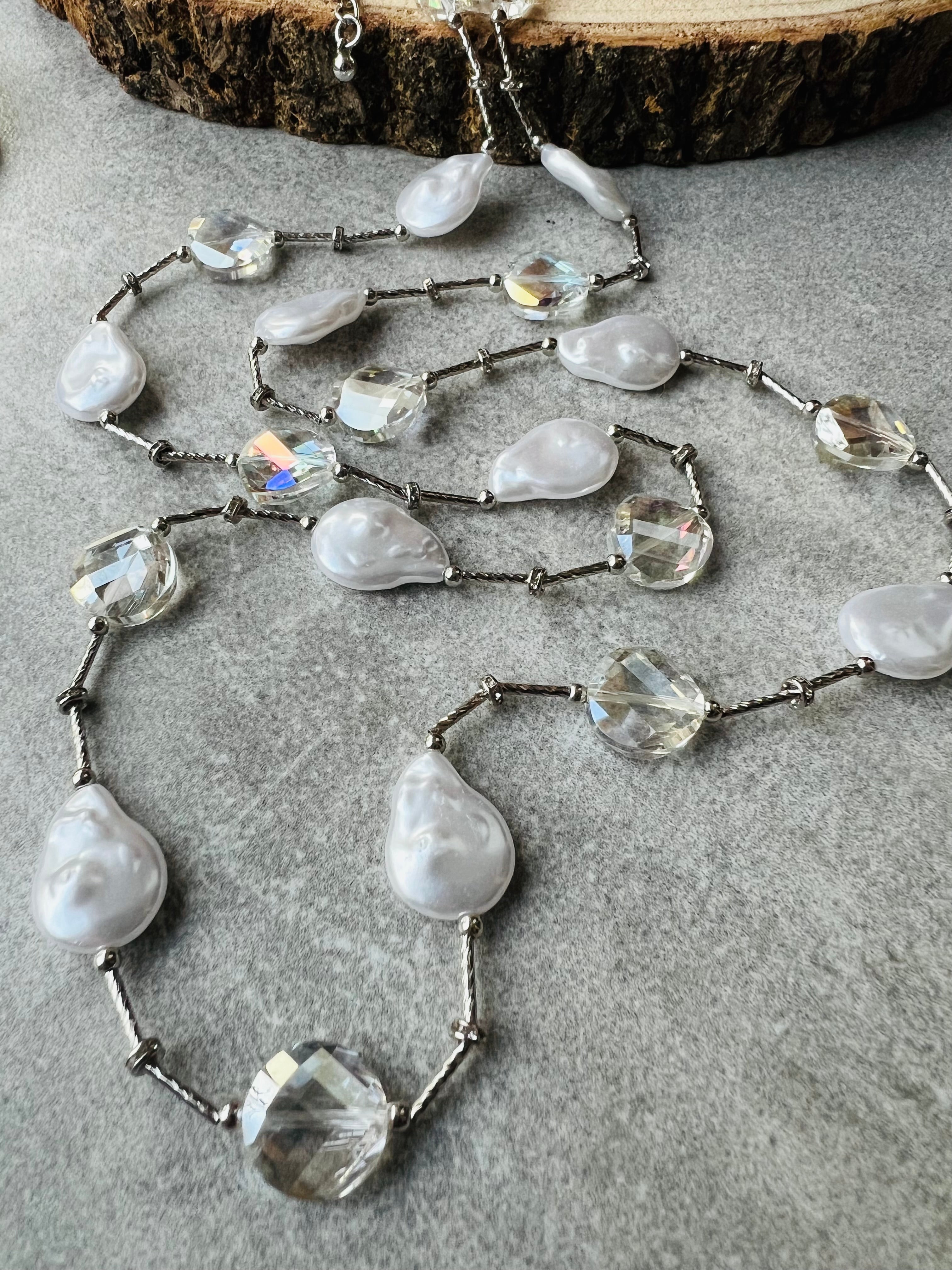 Collier argenté ASHLEY perles blanc nacré - Créations Uniques