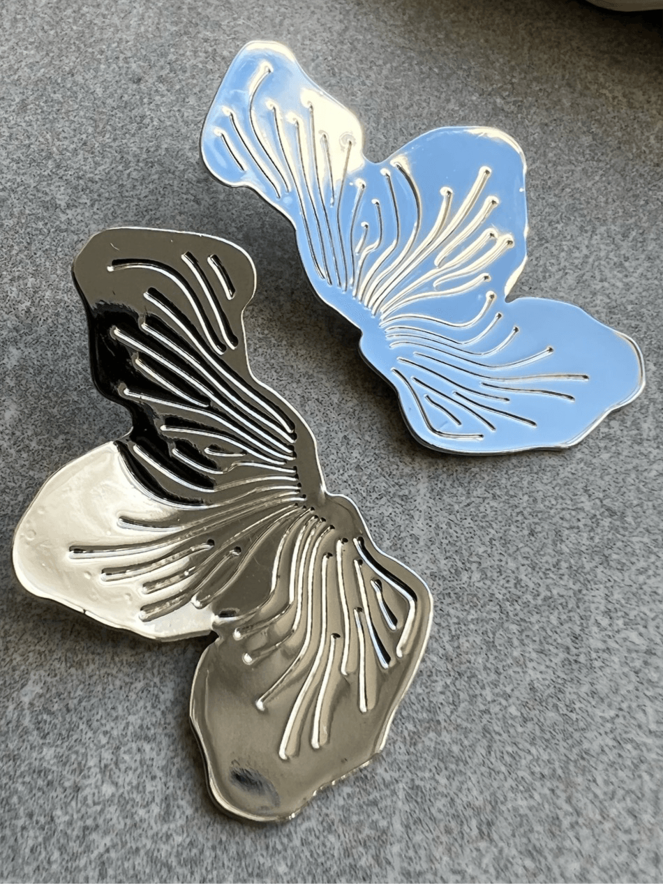 Boucles d’oreilles KAROLAINE feuilles argentées - Créations Uniques