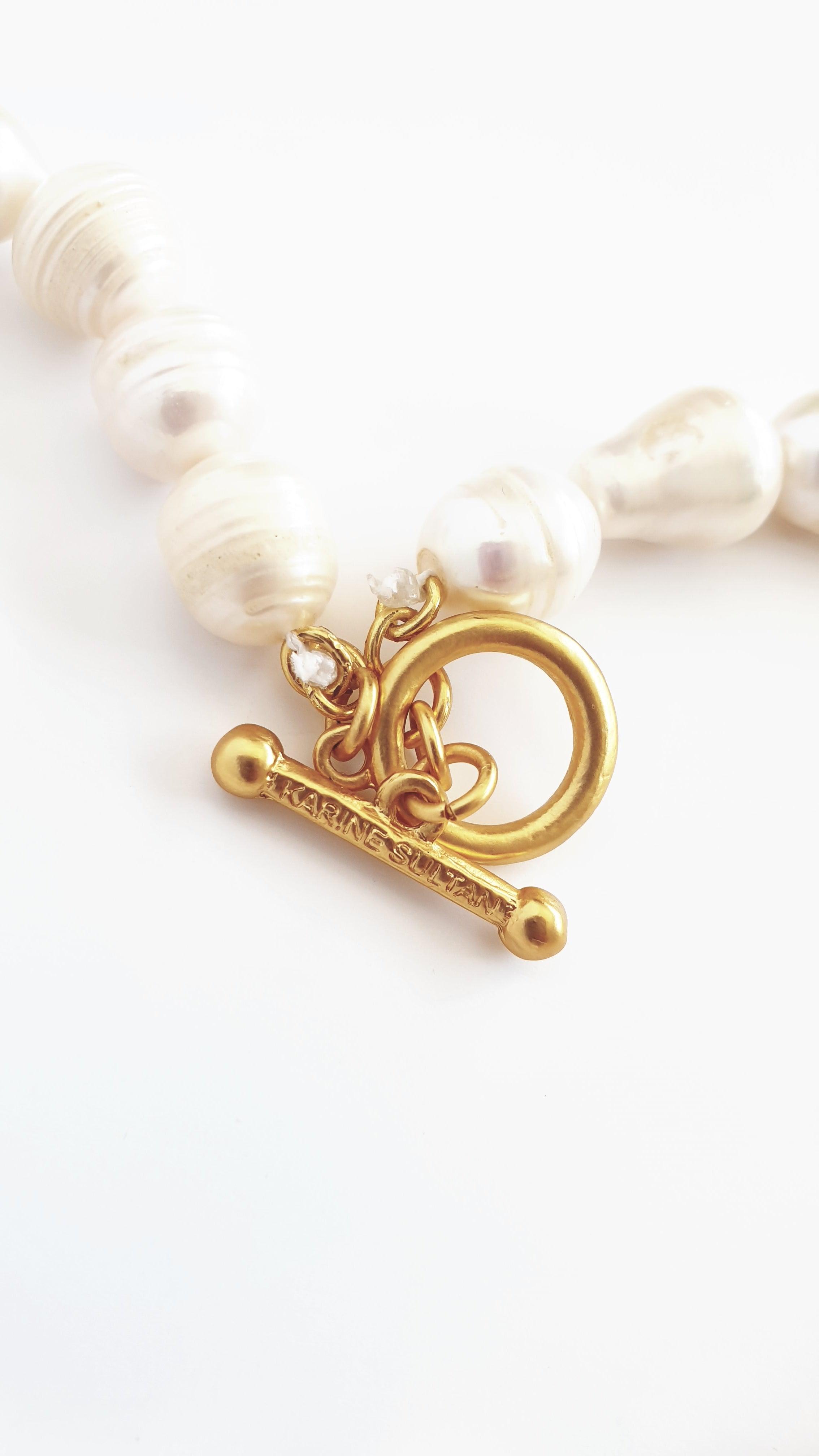 N74611 Collier perles et pendentif cœur - Karine Sultan - Créations Uniques