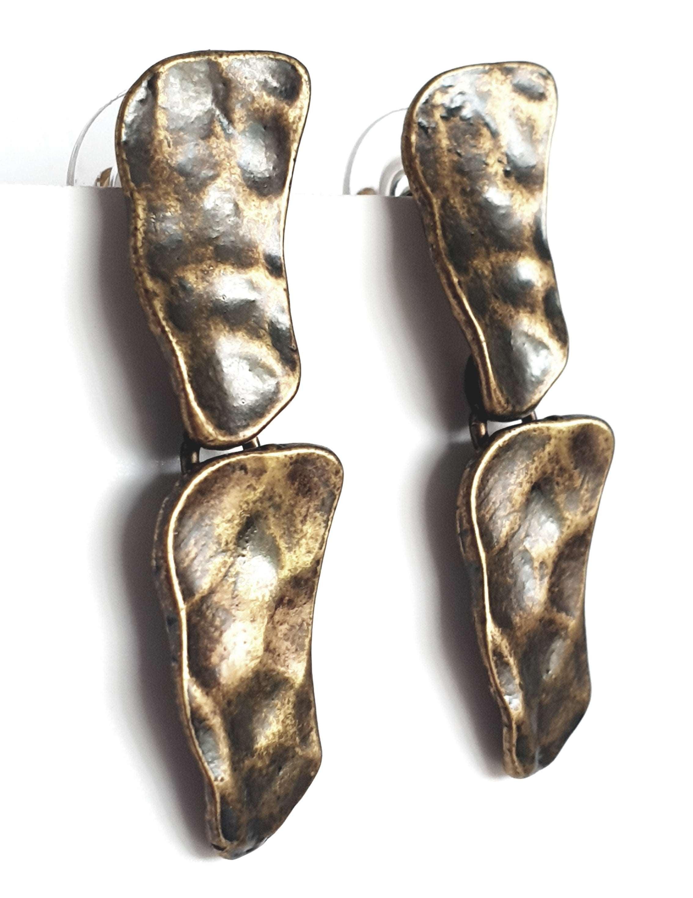 E57040 Boucles d'oreilles pendantes pavés - Karine Sultan - Créations Uniques