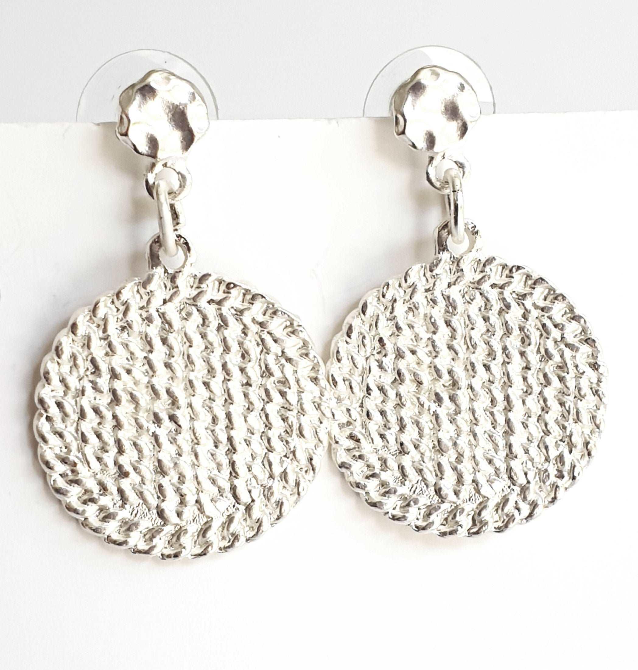 E68912 Boucles d'oreilles pendantes pièce de monnaie cubaine - Karine Sultan - Créations Uniques