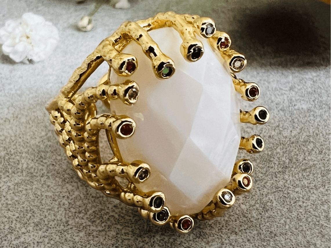 Bague BEATRICE blanche - Créations Uniques