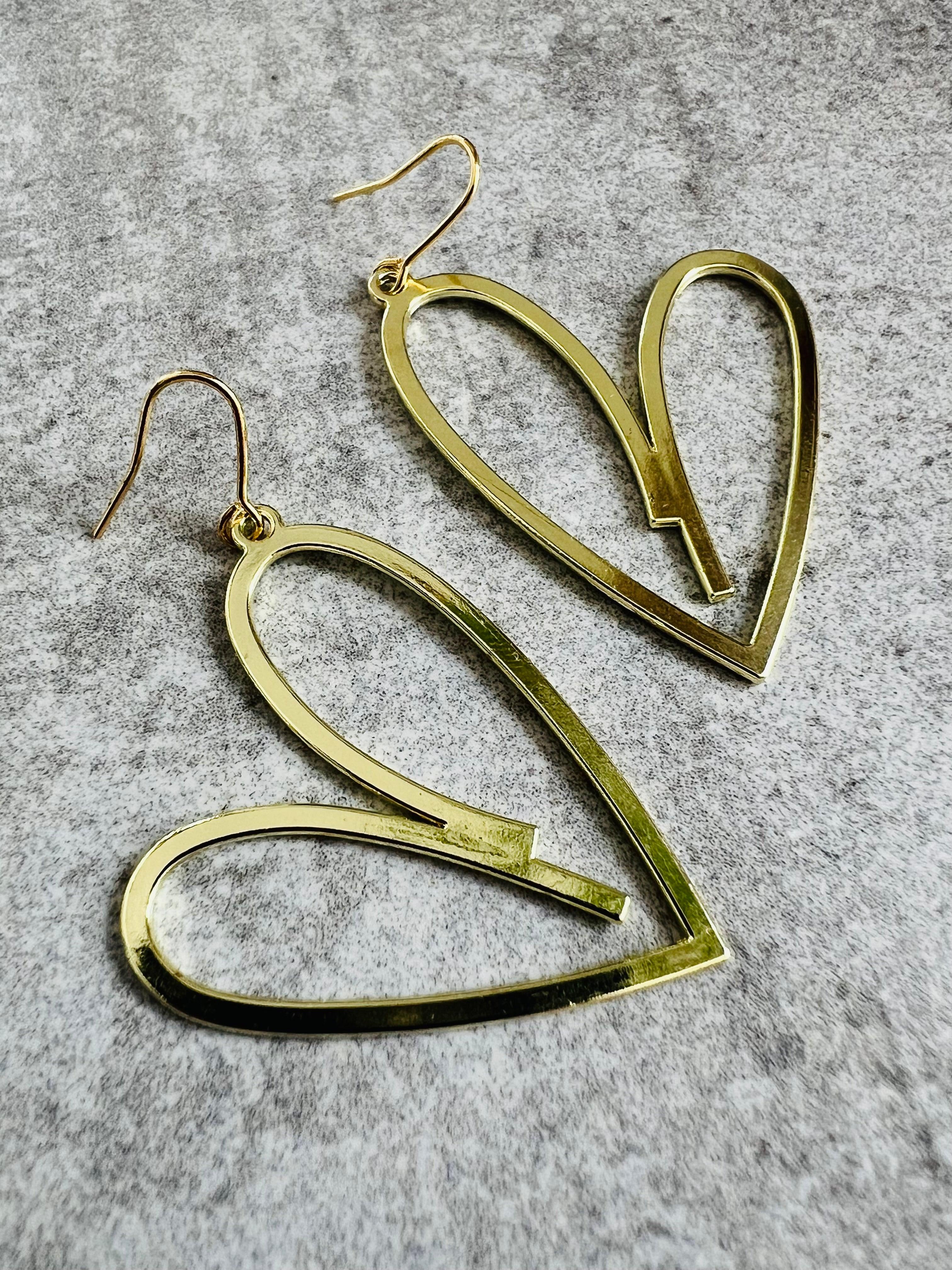 Boucles d’oreilles AURORE cœurs dorés - Créations Uniques - Créations Uniques