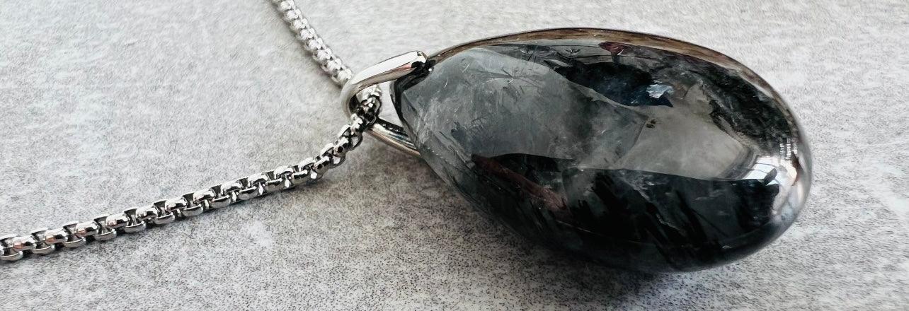 Collier pendentif QUARTZ TOURMALINE - Créations Uniques